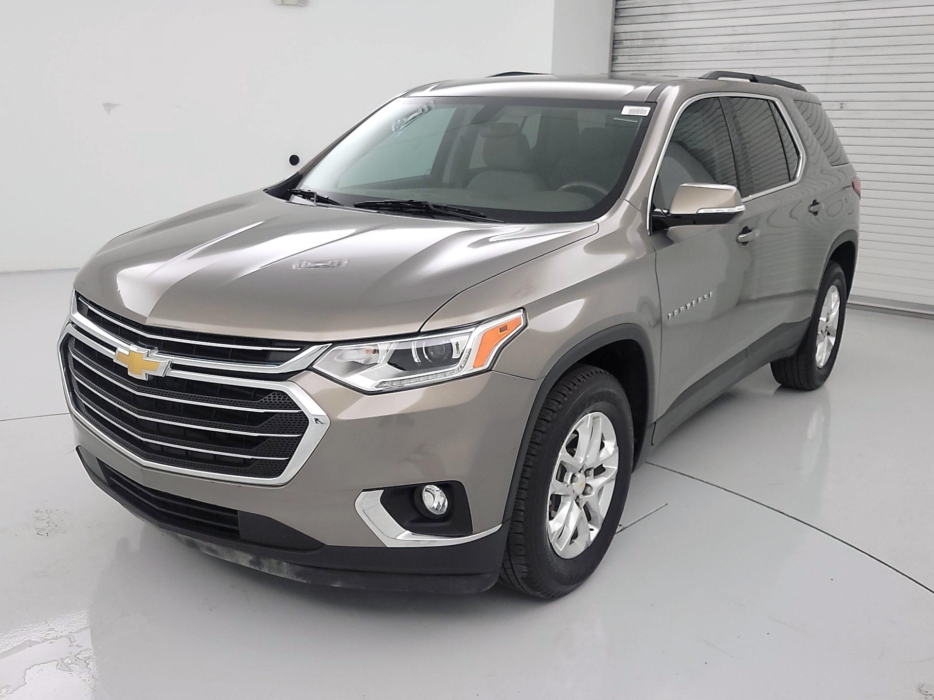 Thumbnail: 2019 Chevrolet Traverse - 3
