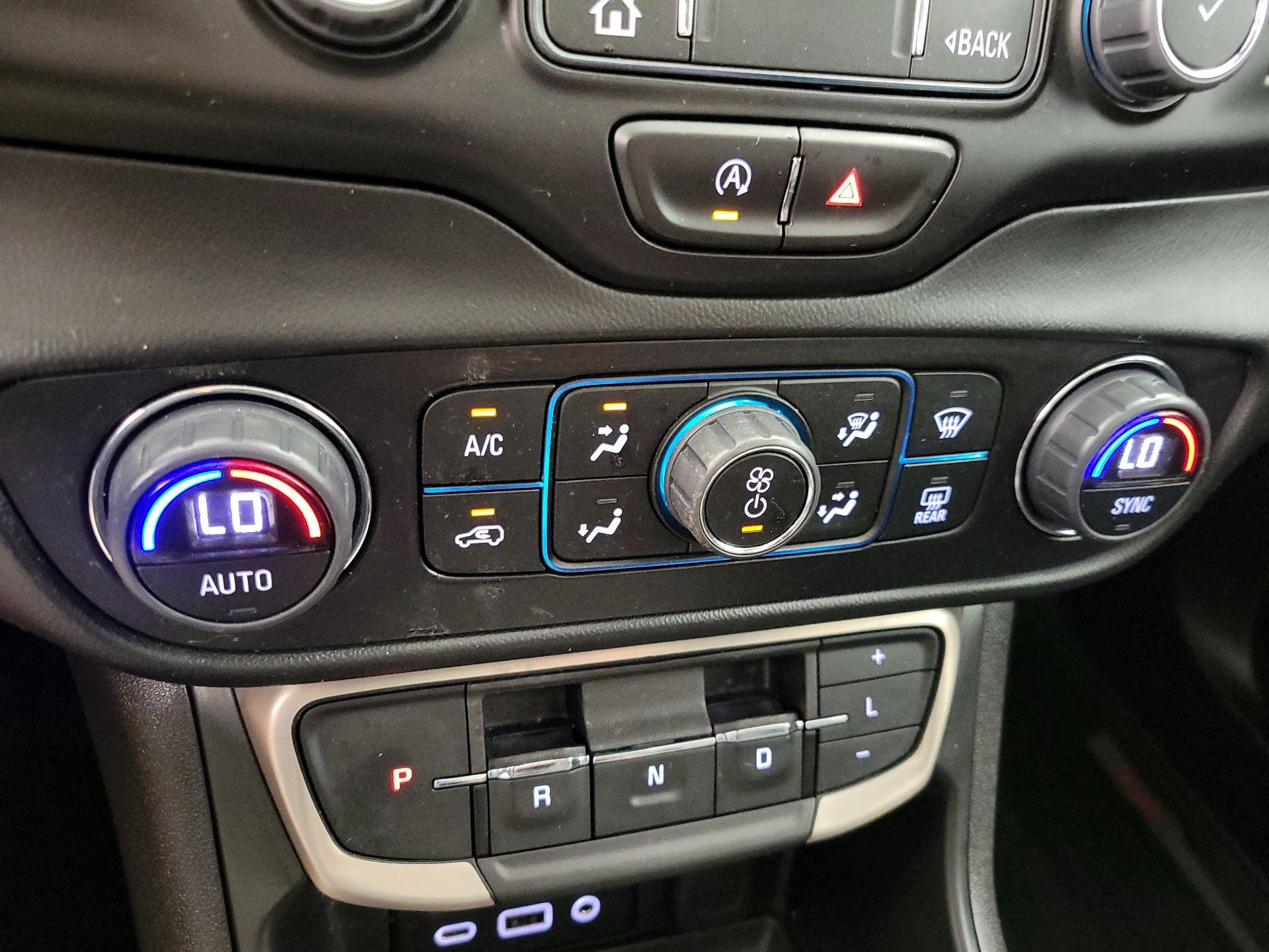 Thumbnail: 2023 GMC Terrain - 17
