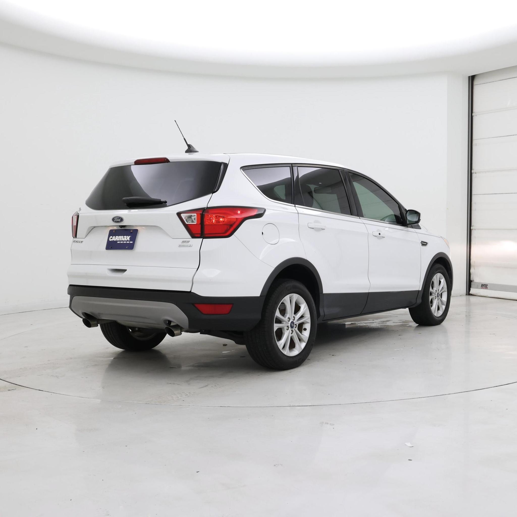 Thumbnail: 2019 Ford Escape - 8