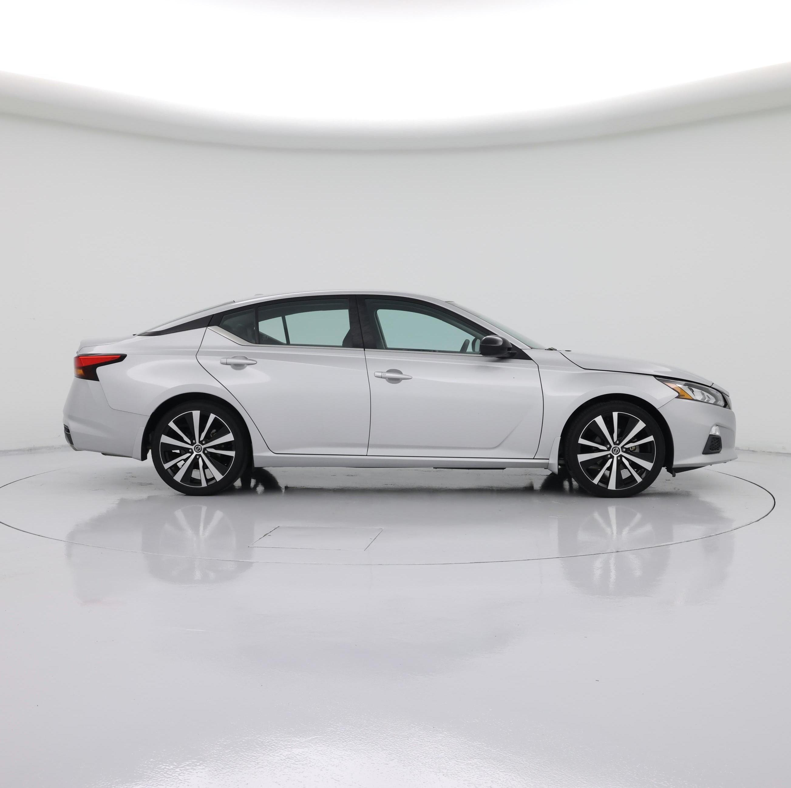 Thumbnail: 2021 Nissan Altima - 7