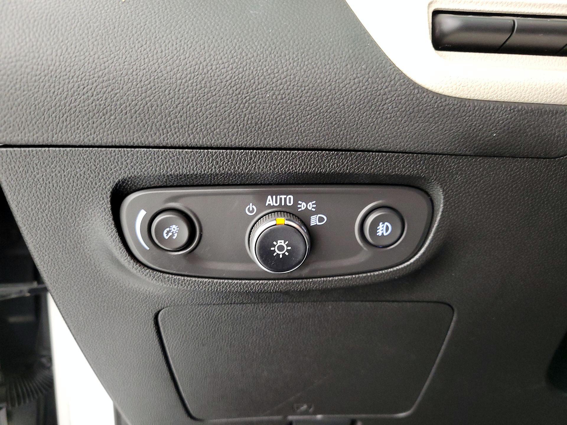 Thumbnail: 2022 Buick Encore GX - 13