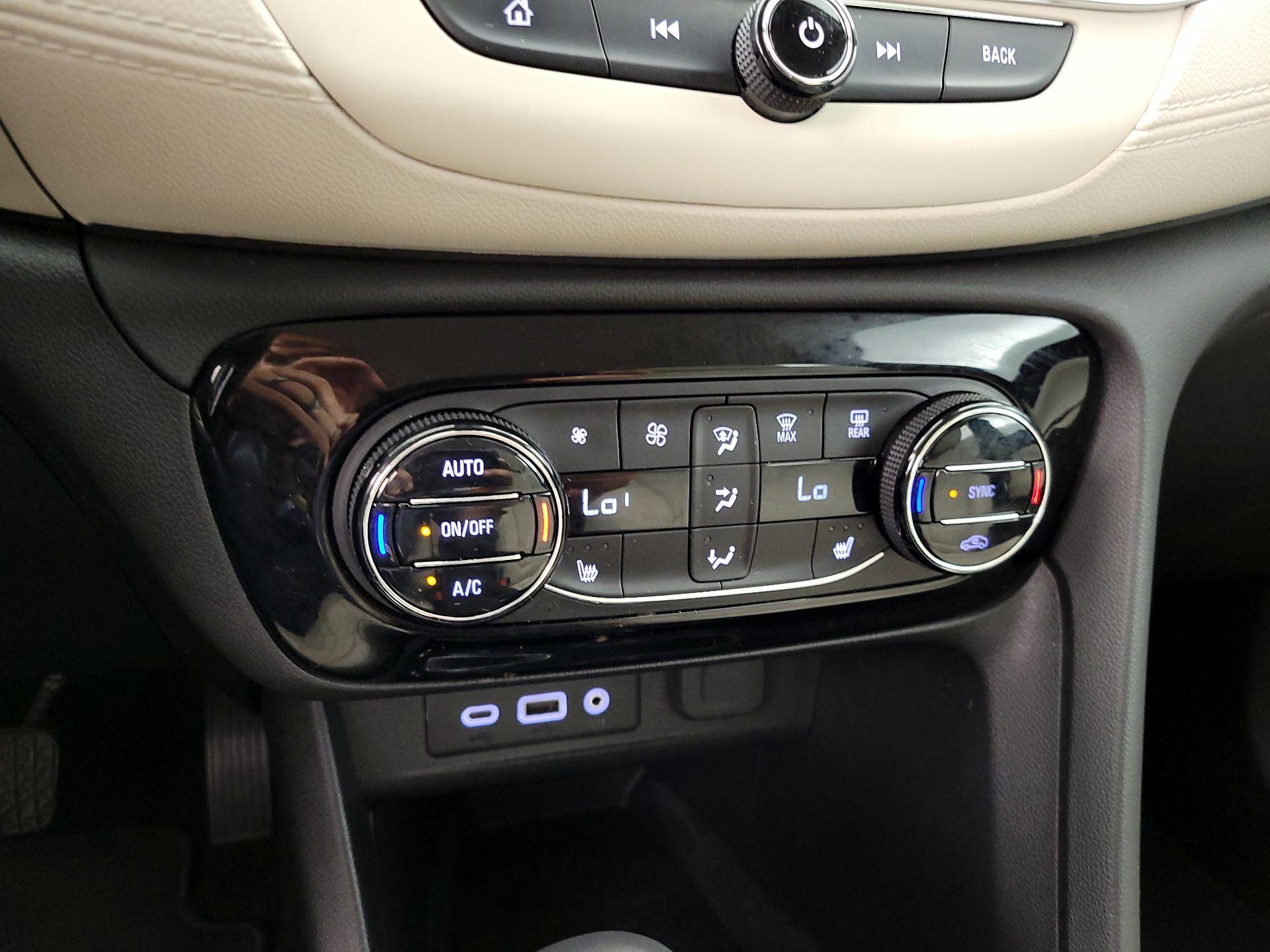 Thumbnail: 2022 Buick Encore GX - 17