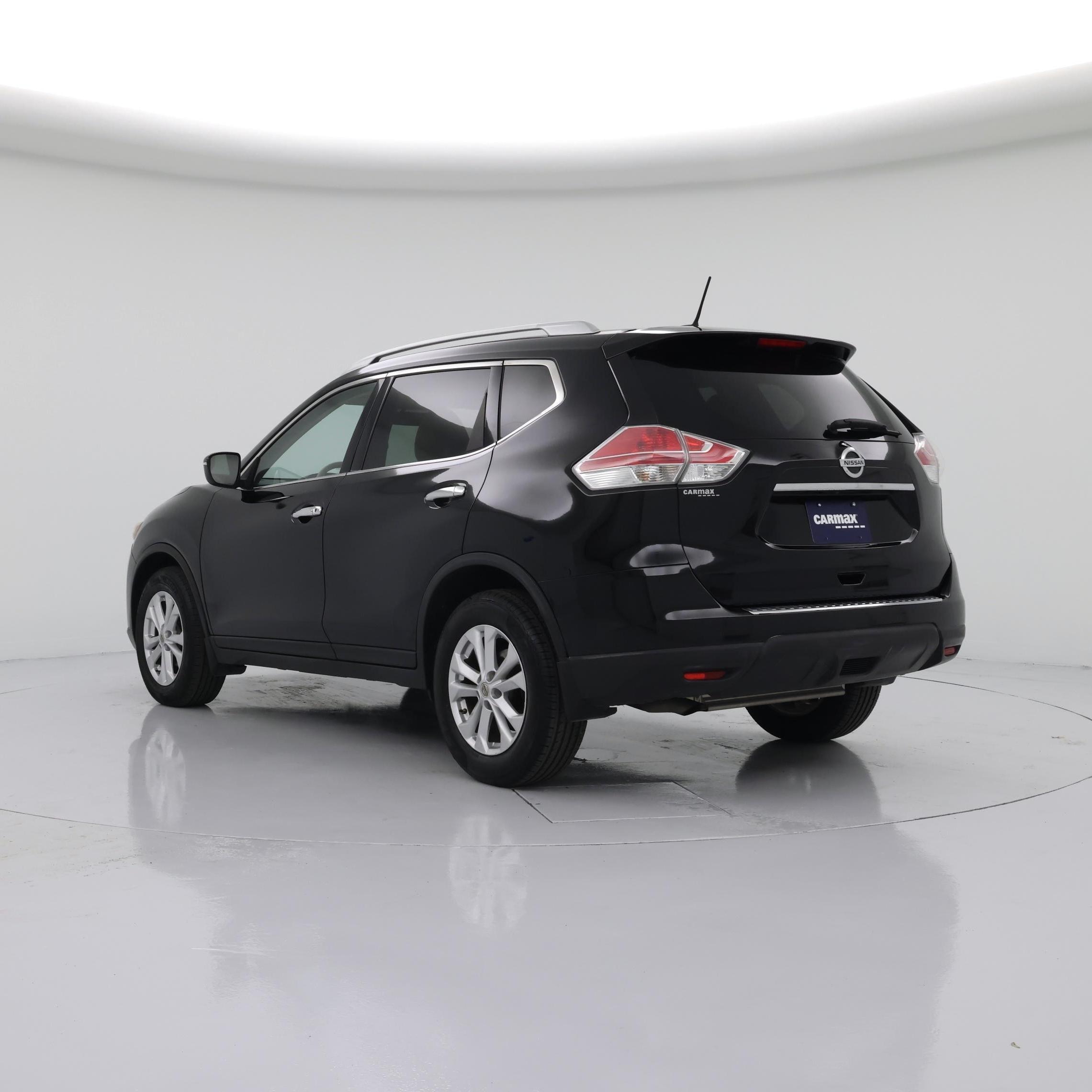 Thumbnail: 2015 Nissan Rogue - 2