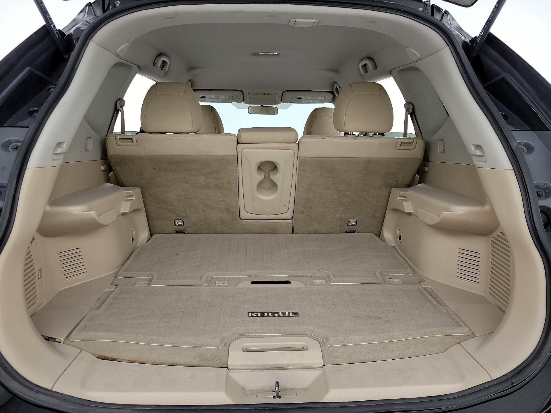 Thumbnail: 2015 Nissan Rogue - 20