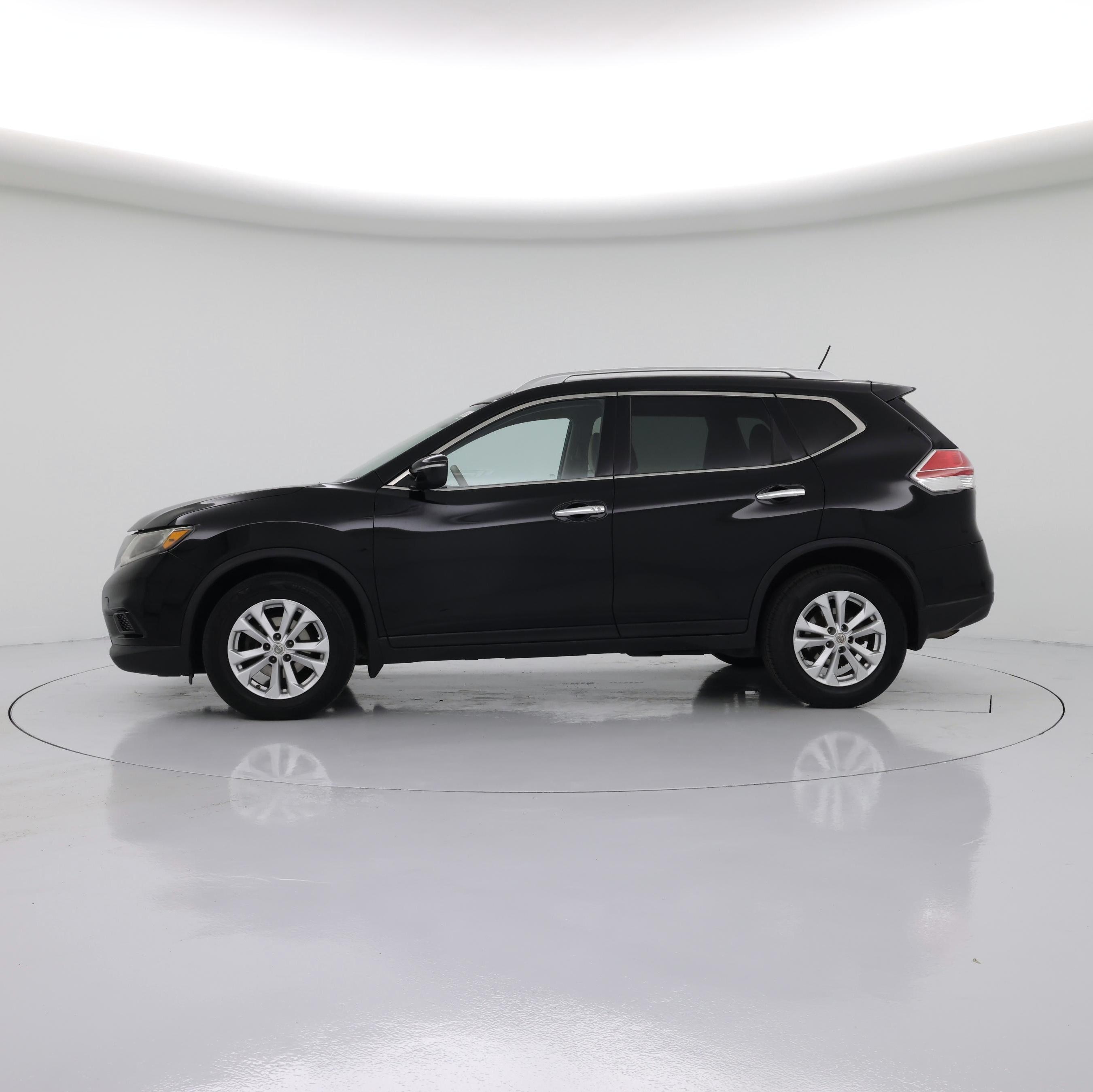 Thumbnail: 2015 Nissan Rogue - 3
