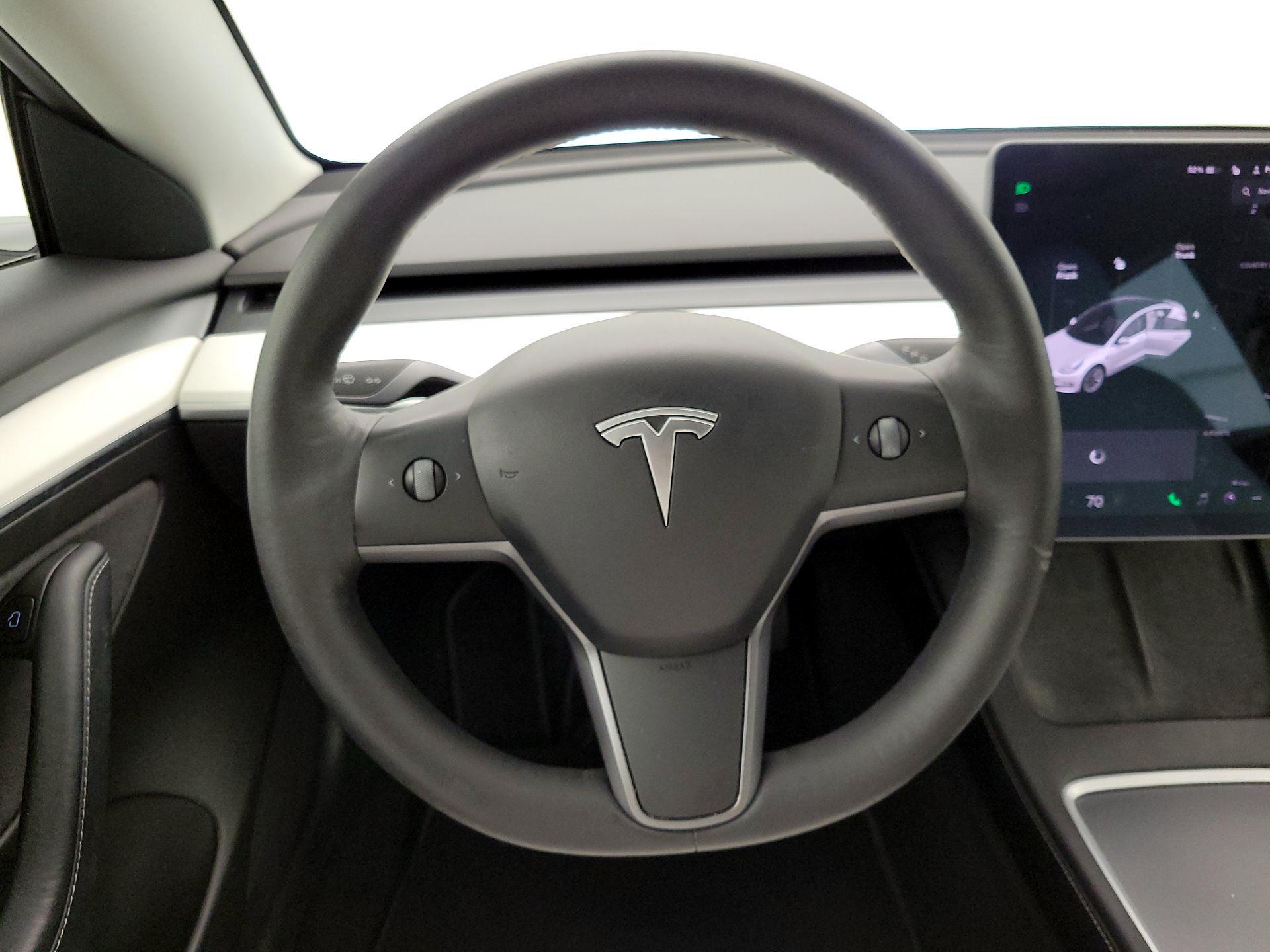 Thumbnail: 2022 Tesla Model 3 - 10