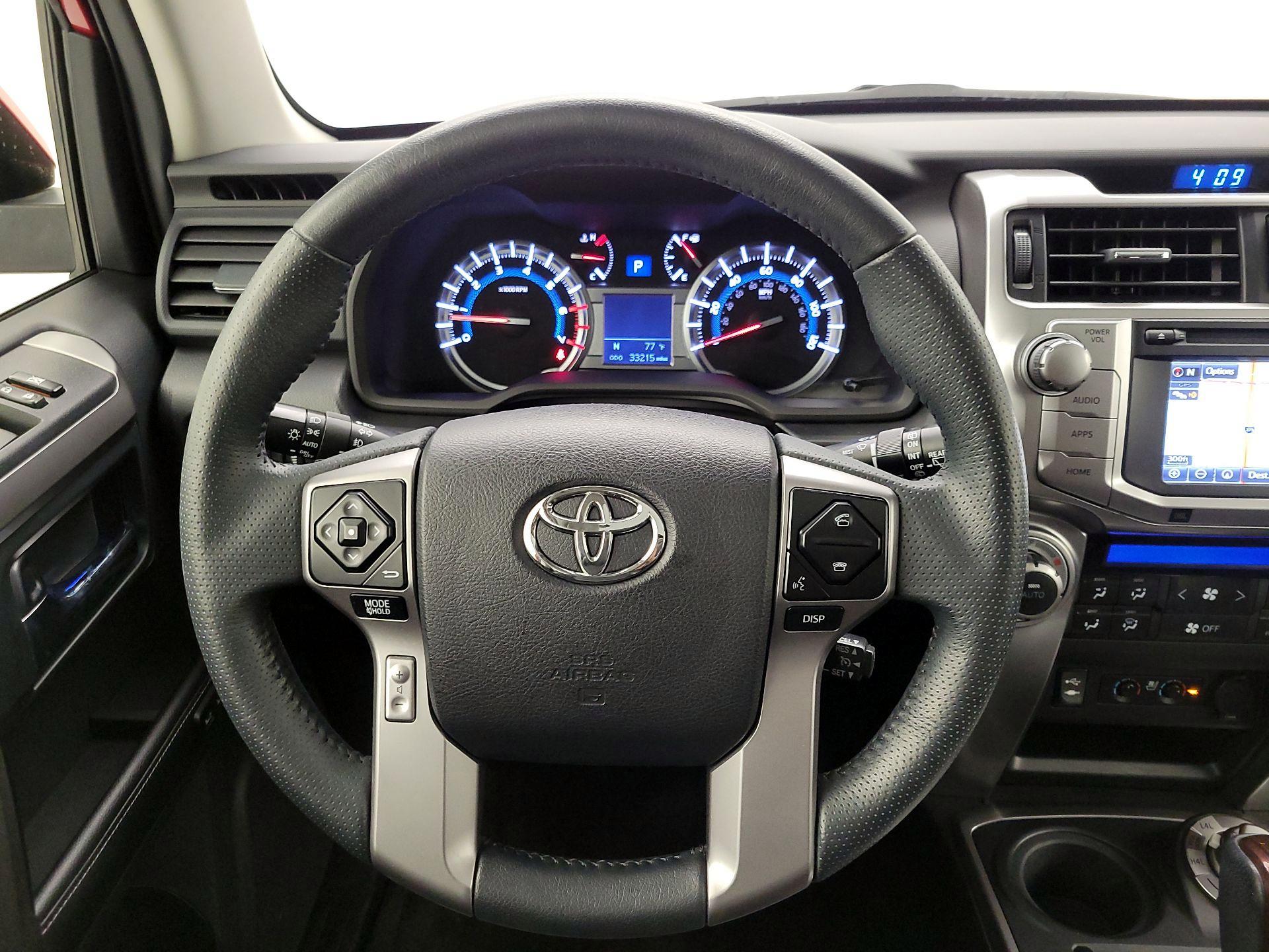Thumbnail: 2015 Toyota 4Runner - 10
