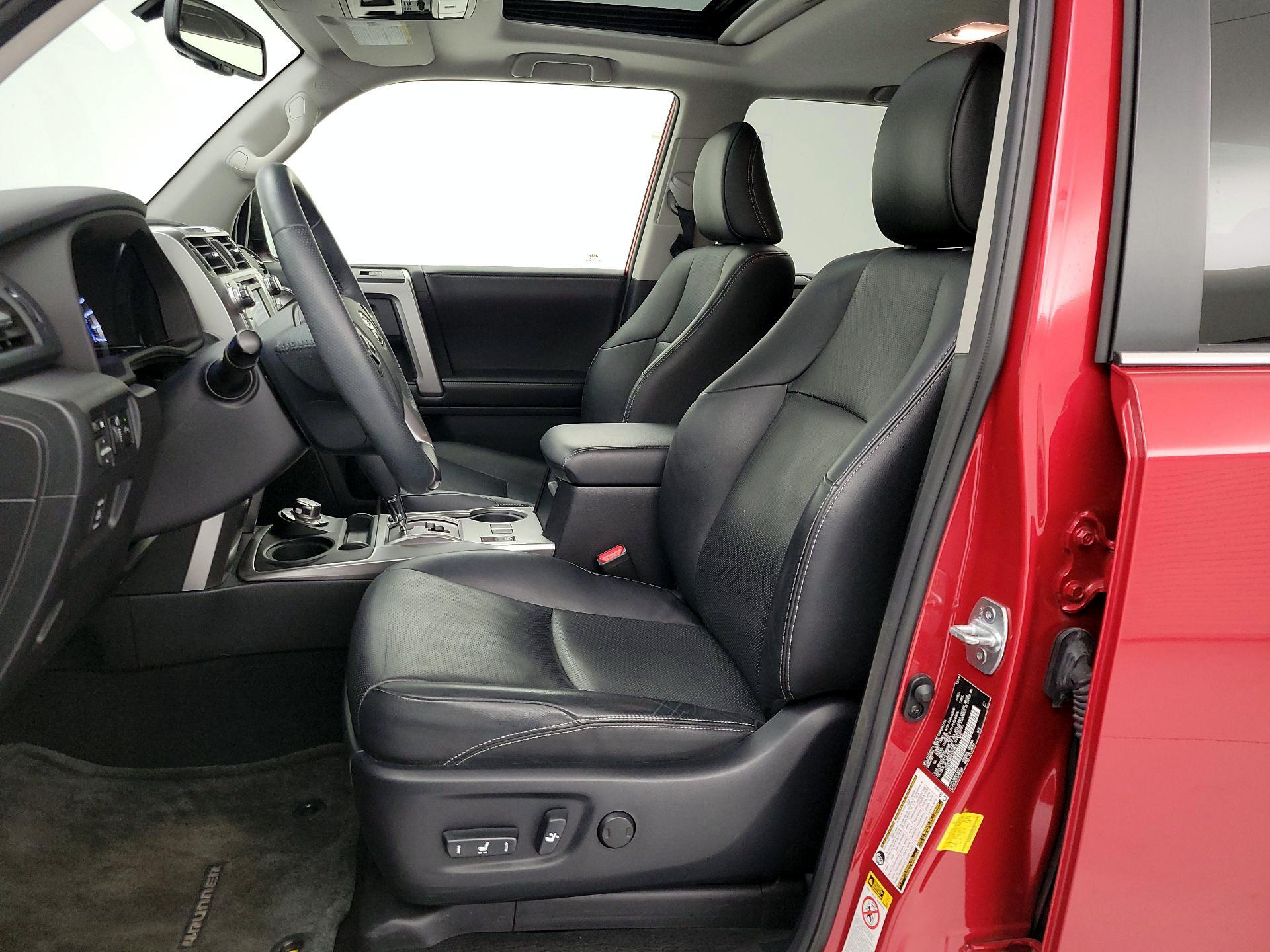 Thumbnail: 2015 Toyota 4Runner - 11