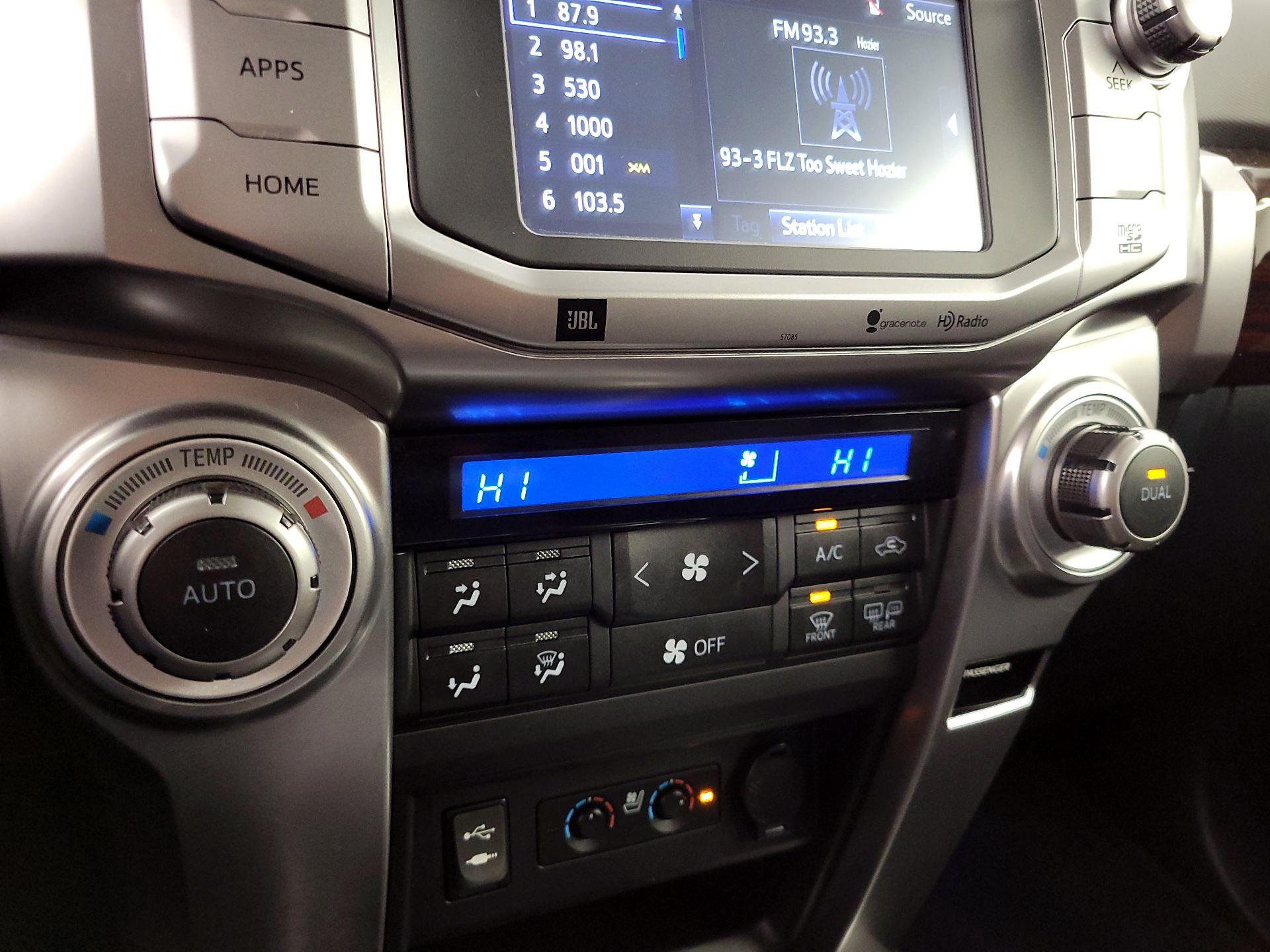 Thumbnail: 2015 Toyota 4Runner - 17