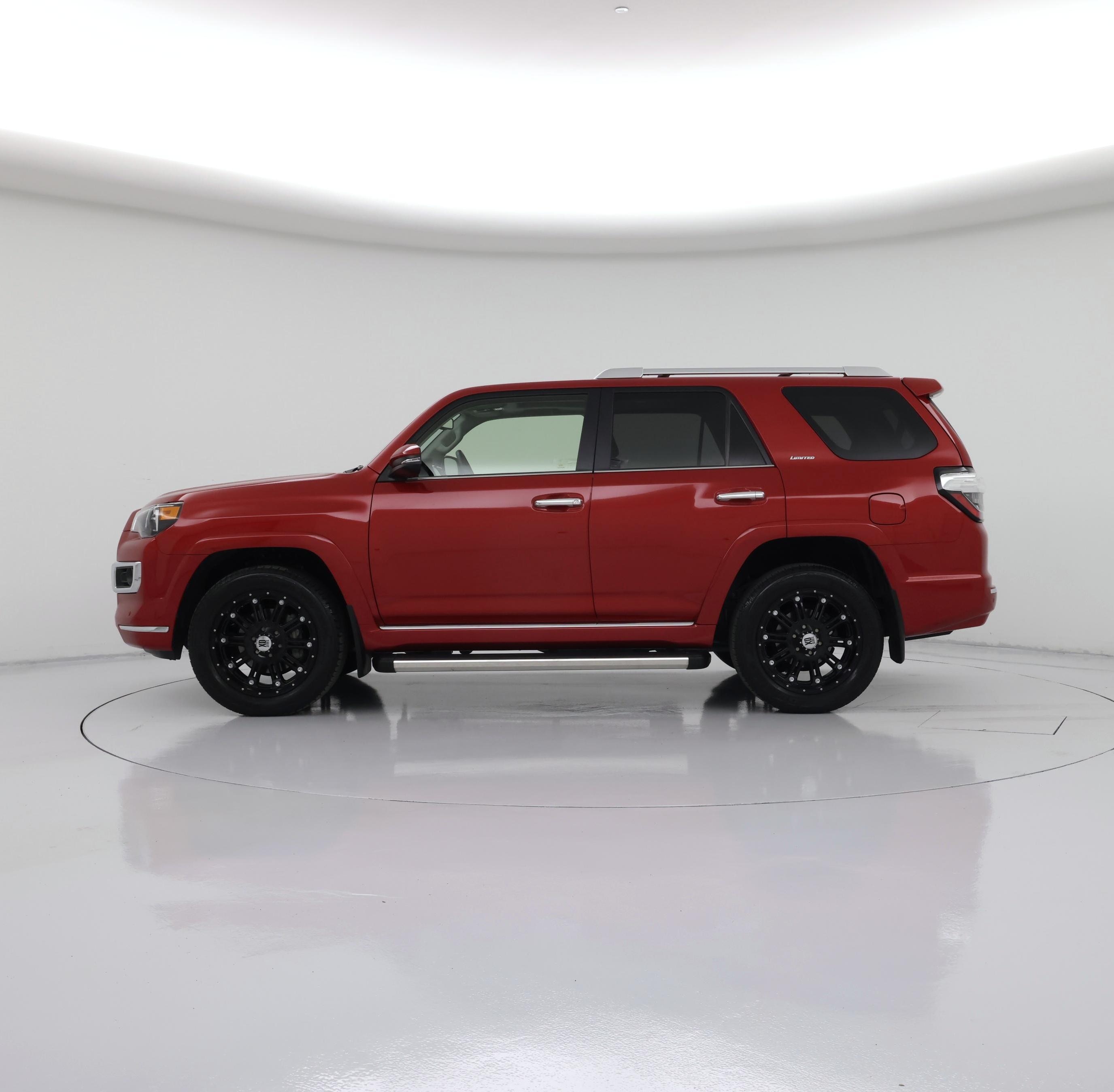 Thumbnail: 2015 Toyota 4Runner - 3