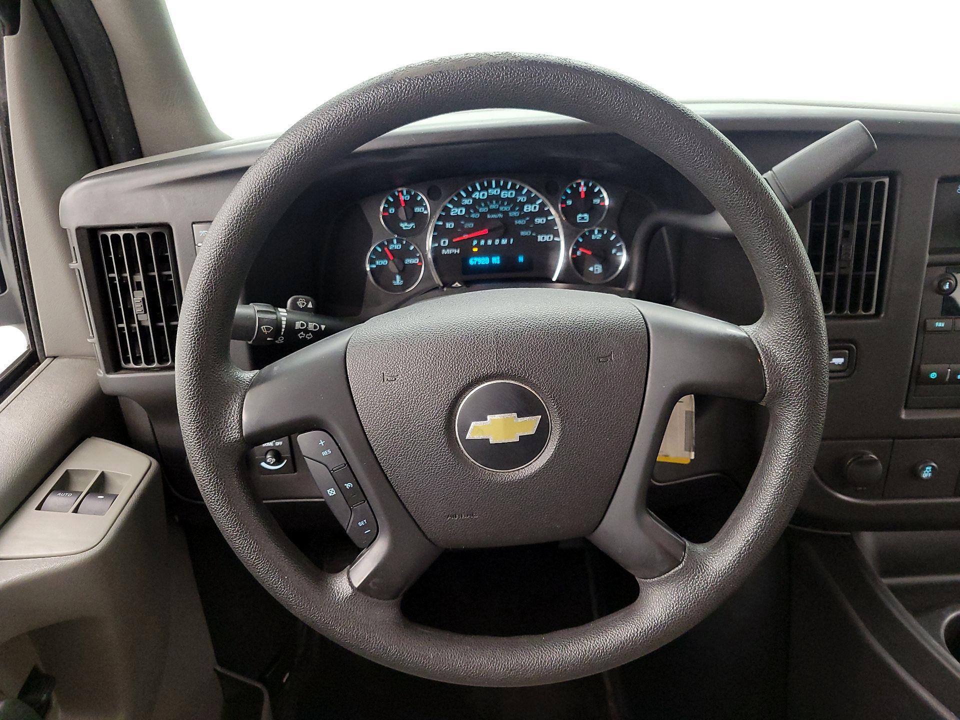 Thumbnail: 2015 Chevrolet Express - 10