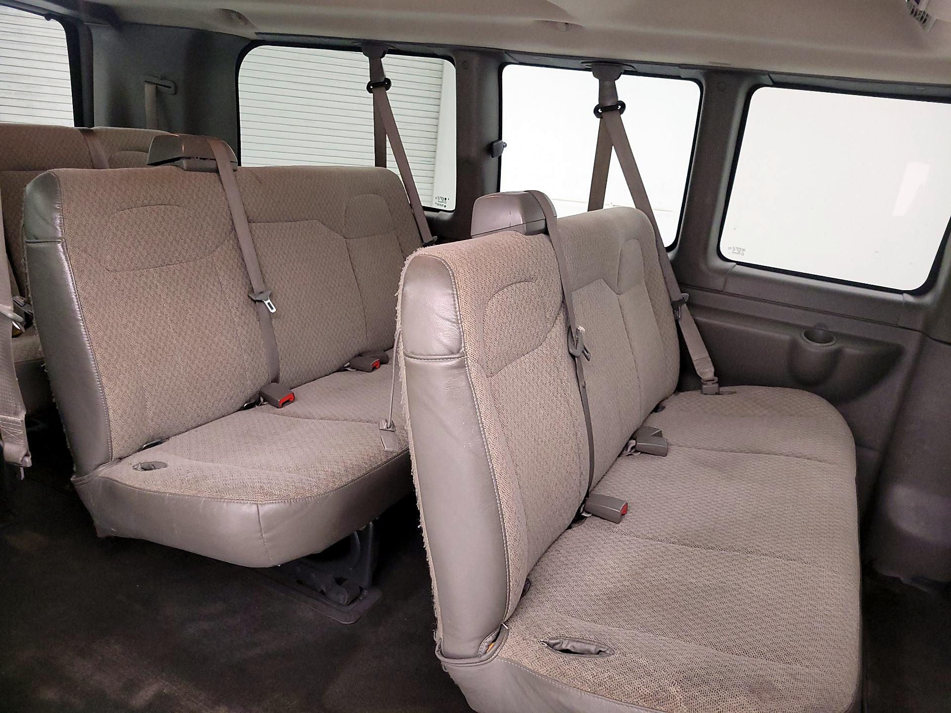 Thumbnail: 2015 Chevrolet Express - 18