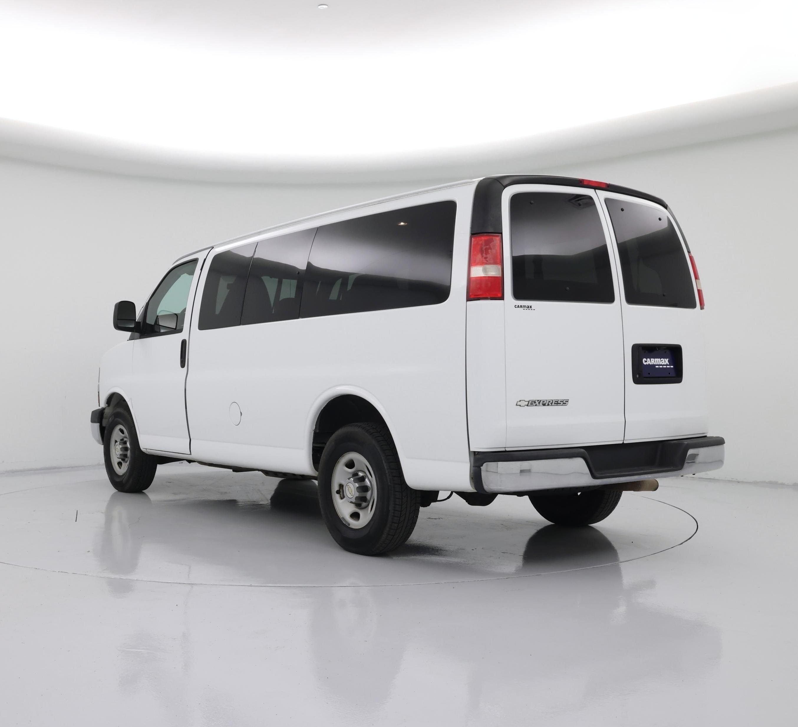 Thumbnail: 2015 Chevrolet Express - 2