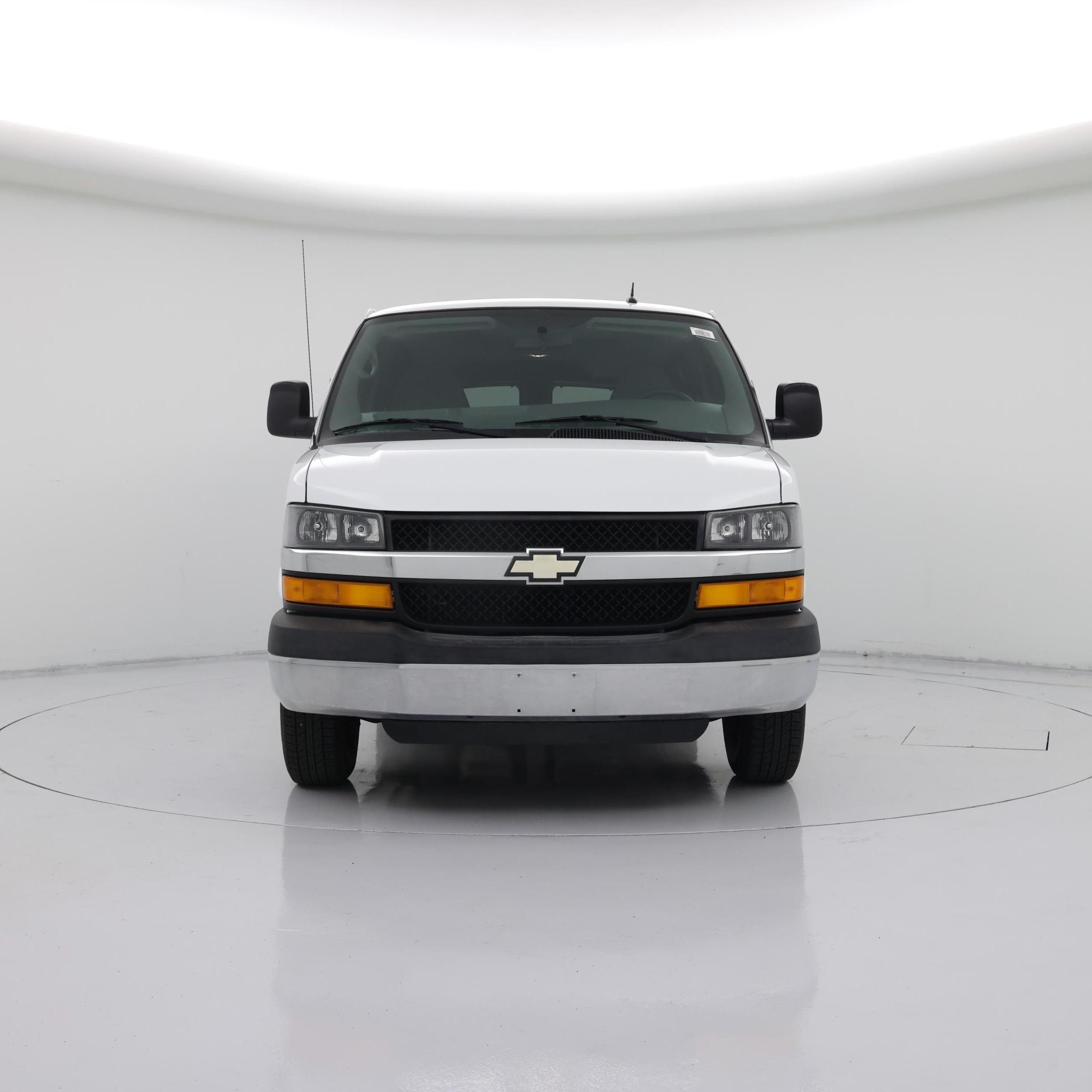 Thumbnail: 2015 Chevrolet Express - 5