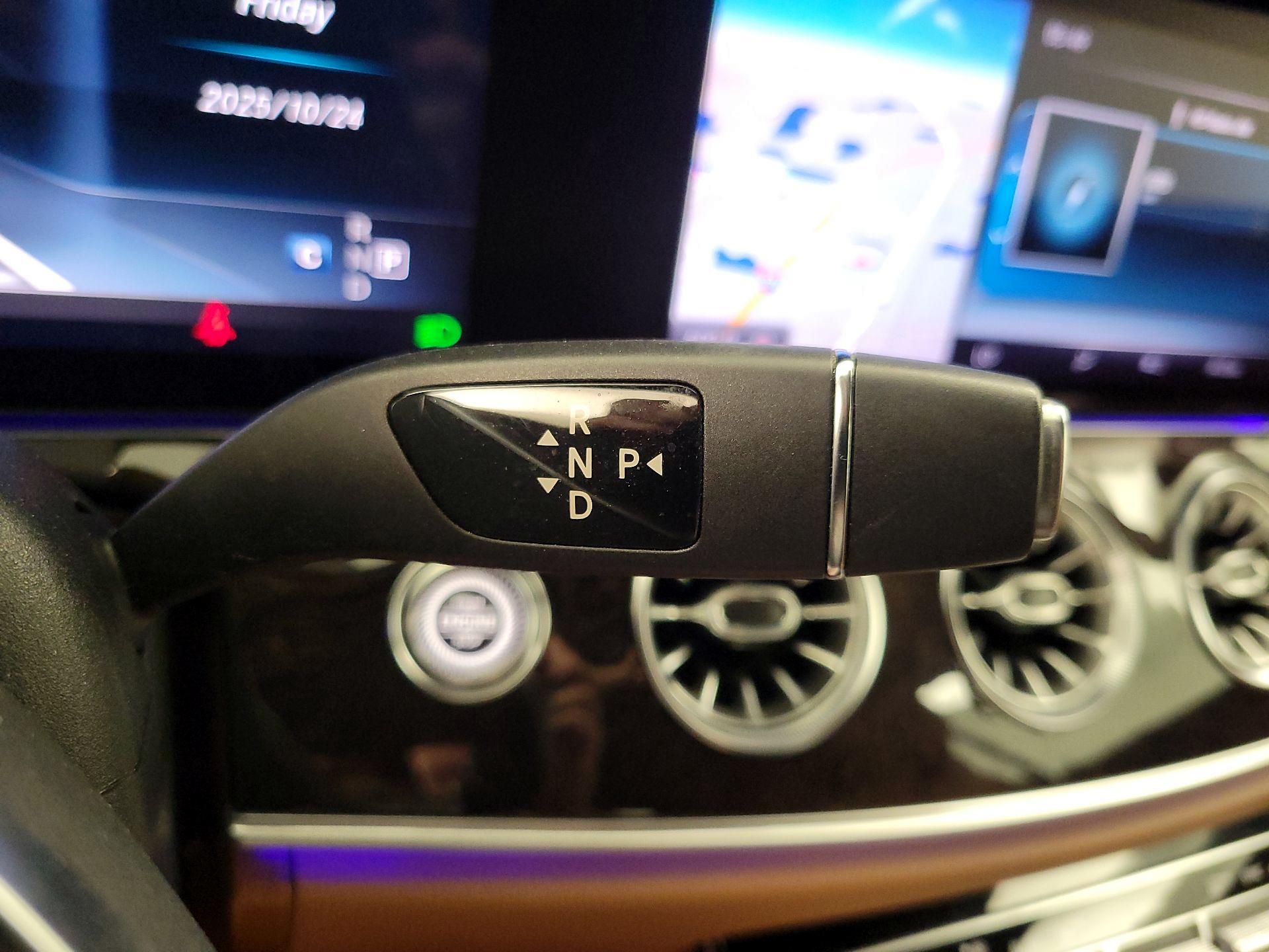 Thumbnail: 2018 Mercedes-Benz E-Class - 18