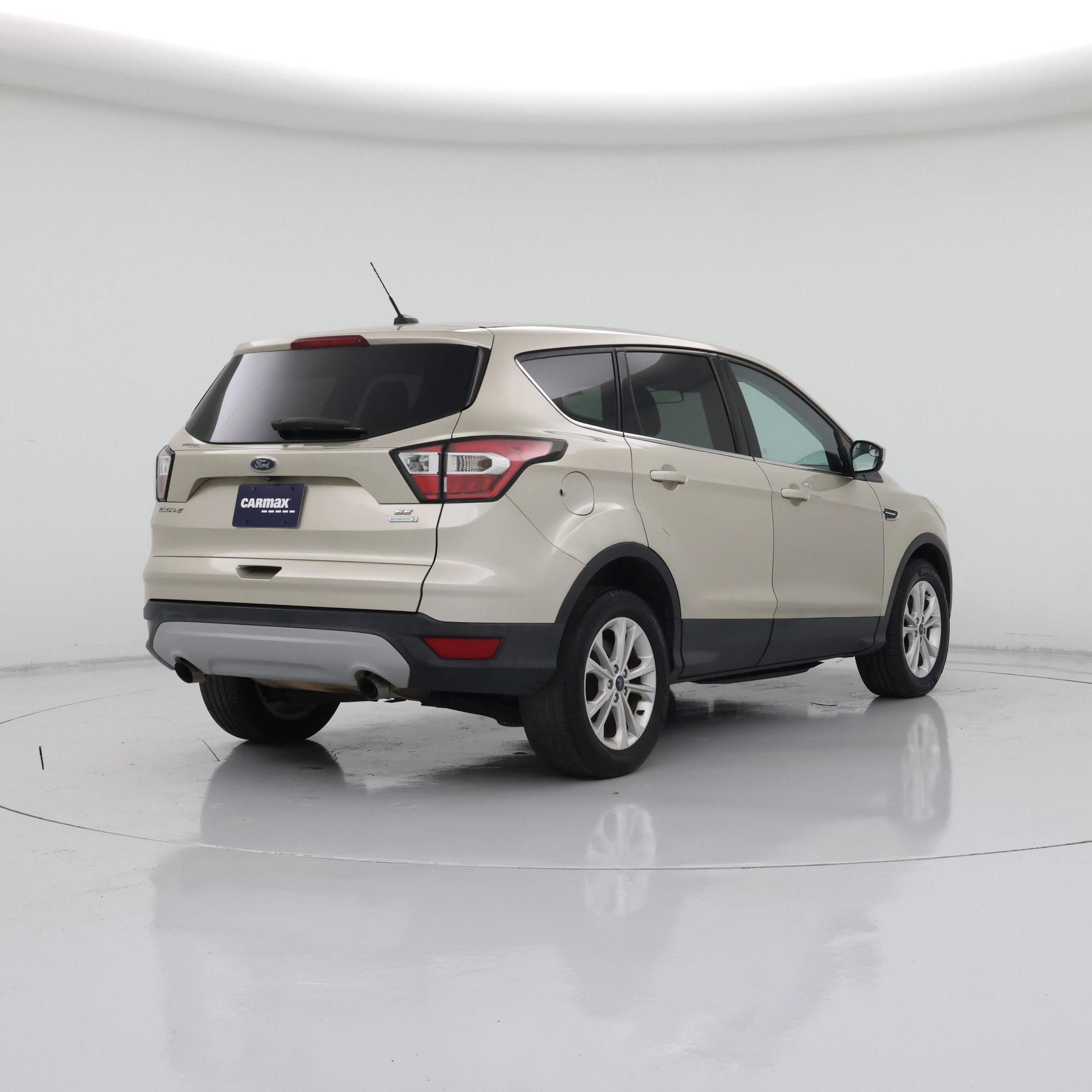 Thumbnail: 2017 Ford Escape - 8