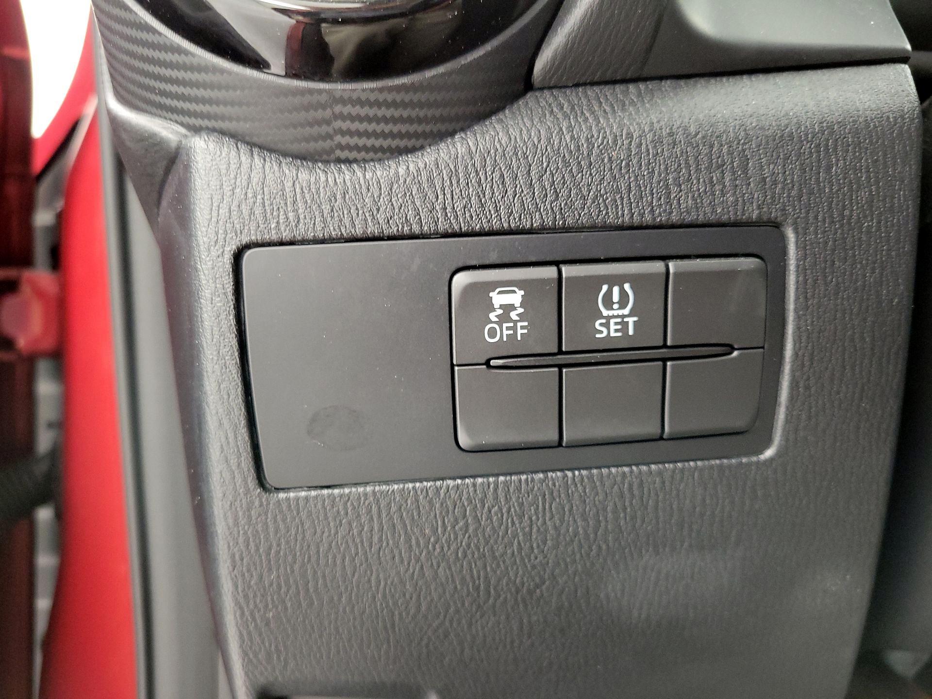 Thumbnail: 2016 Scion iA - 13