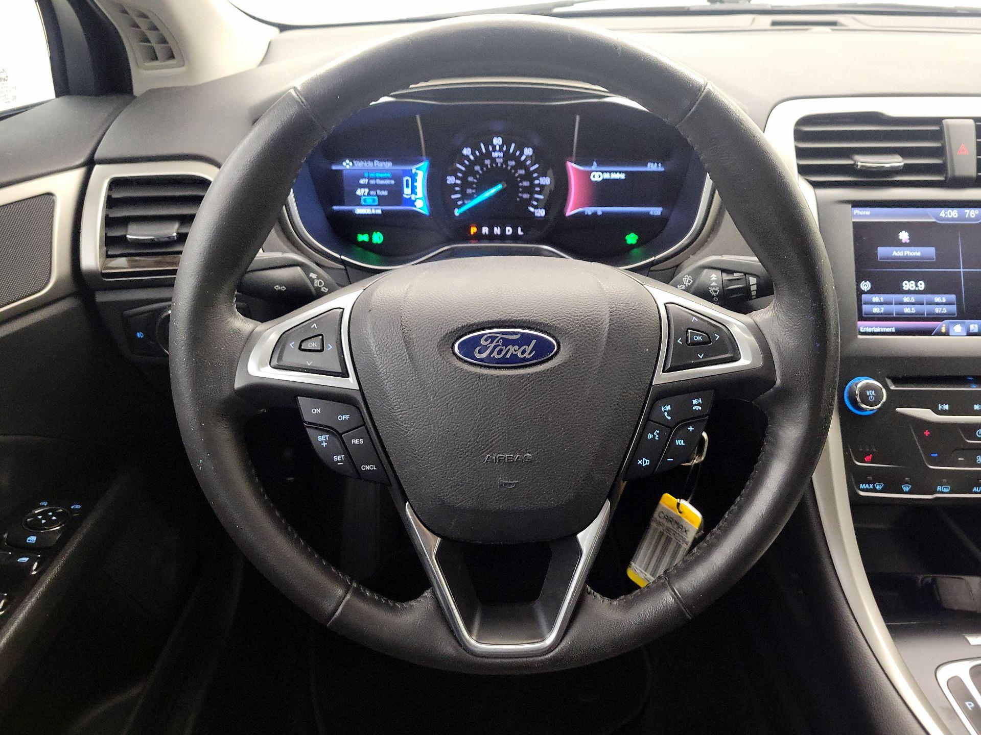 Thumbnail: 2014 Ford Fusion - 10