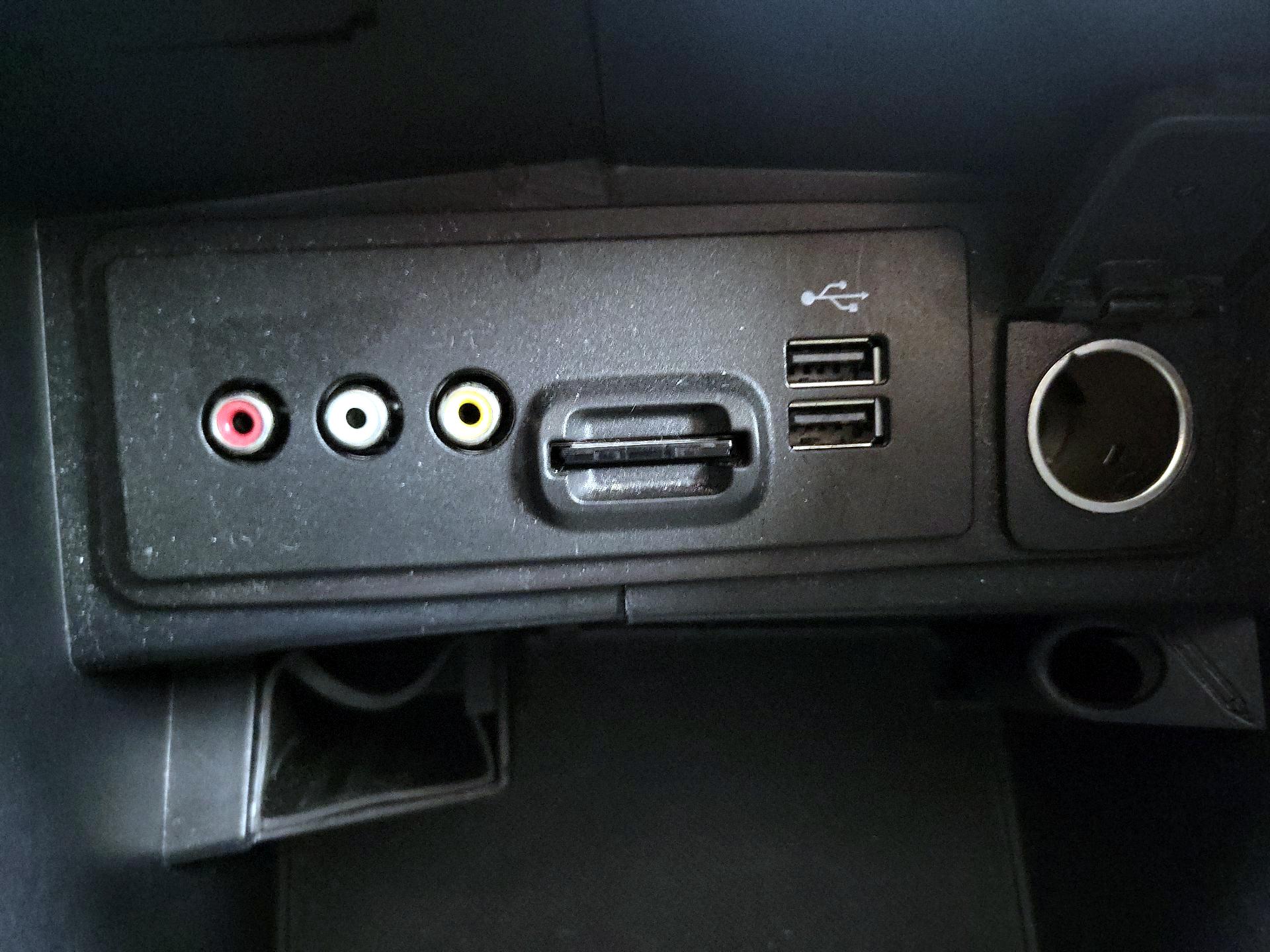 Thumbnail: 2014 Ford Fusion - 18