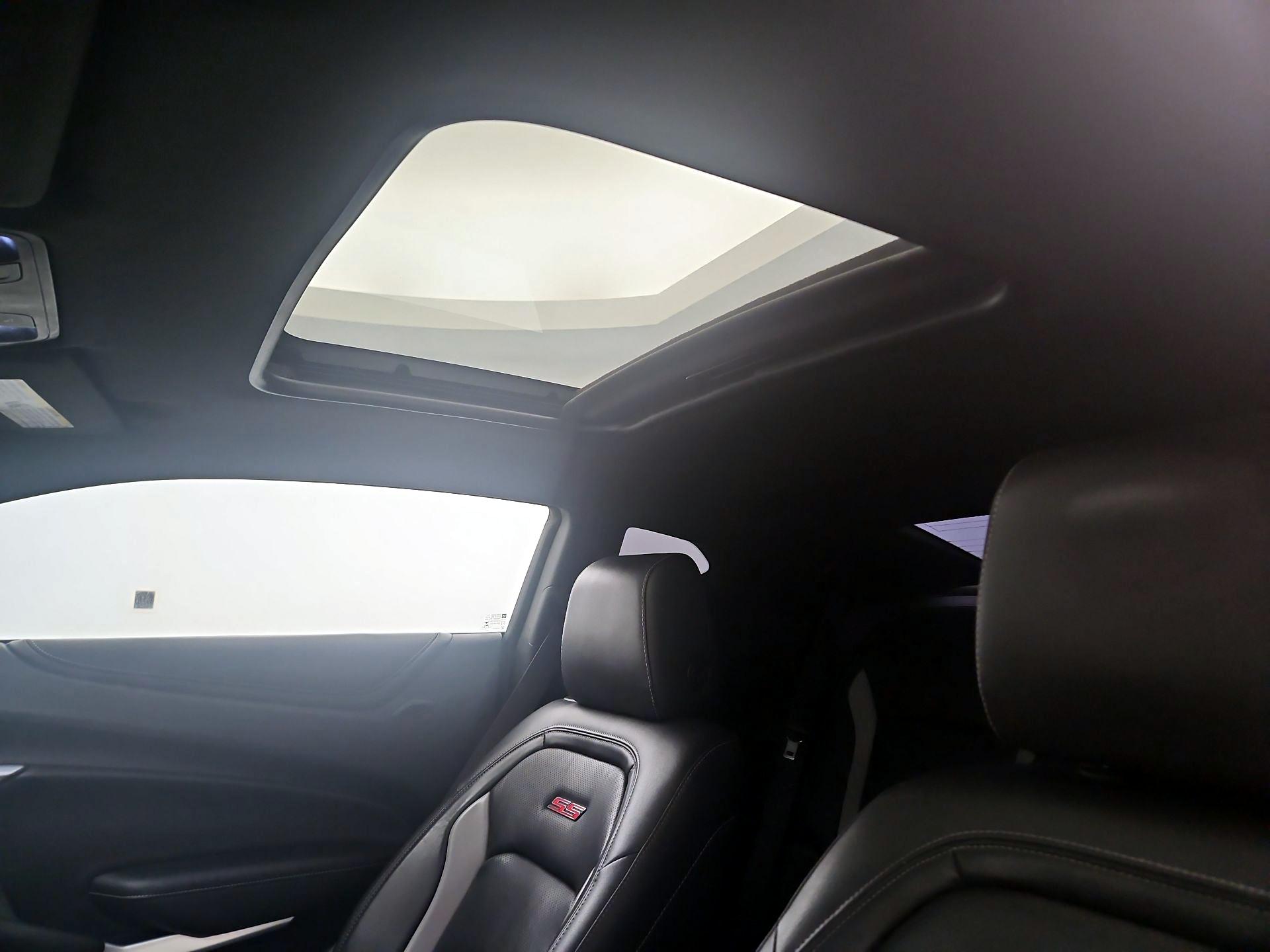 Thumbnail: 2018 Chevrolet Camaro - 19