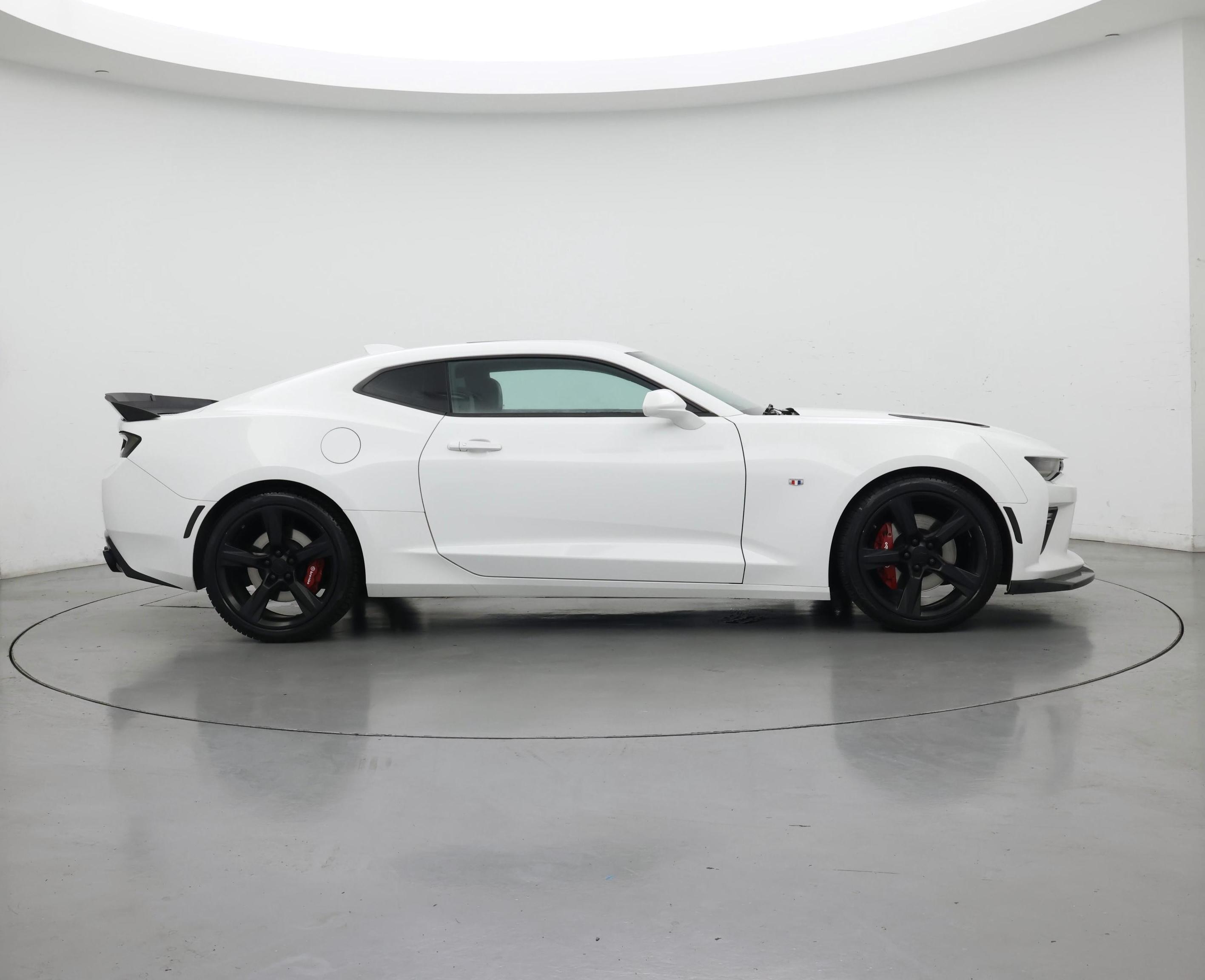 Thumbnail: 2018 Chevrolet Camaro - 7