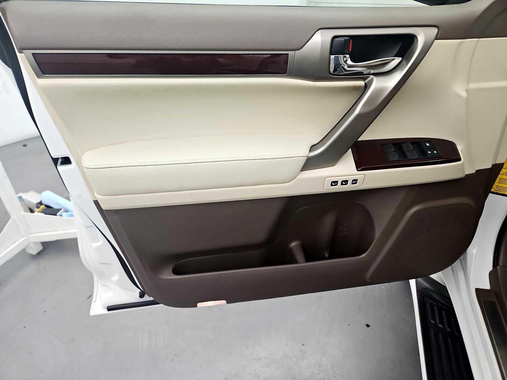 Thumbnail: 2019 Lexus GX - 12