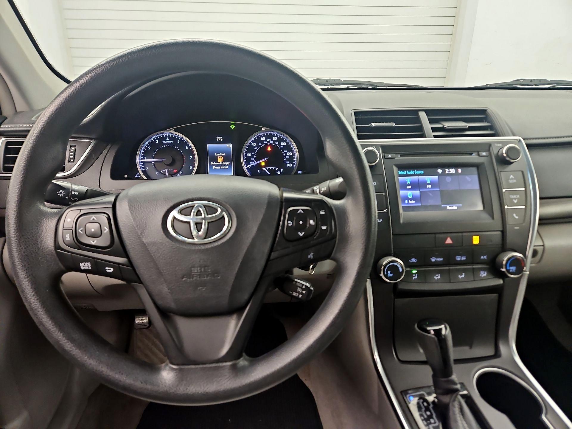 Thumbnail: 2016 Toyota Camry - 10