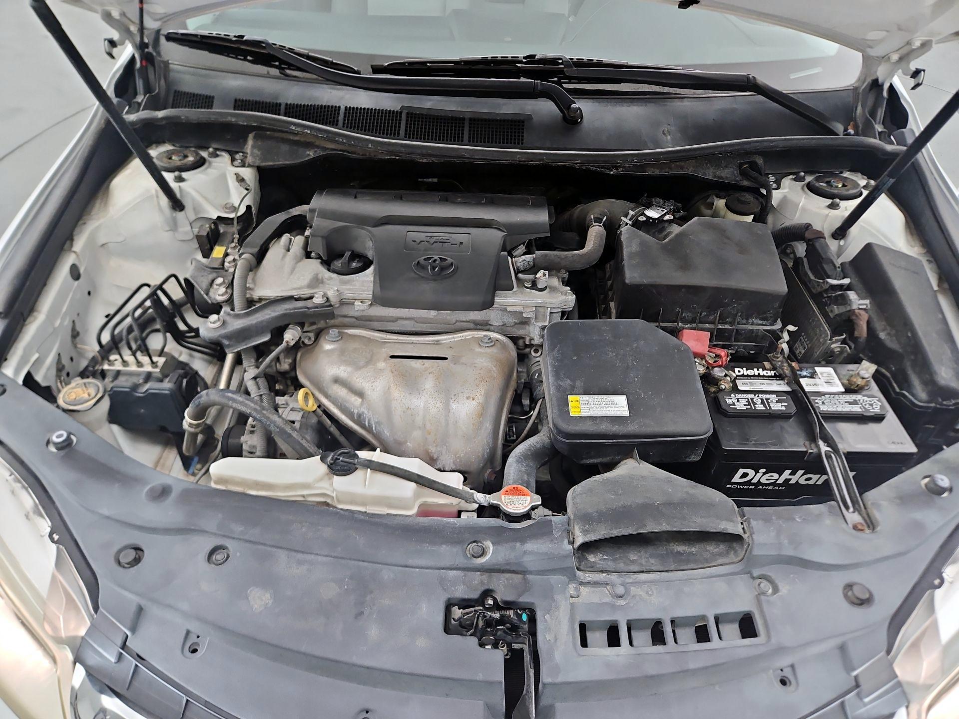 Thumbnail: 2016 Toyota Camry - 18