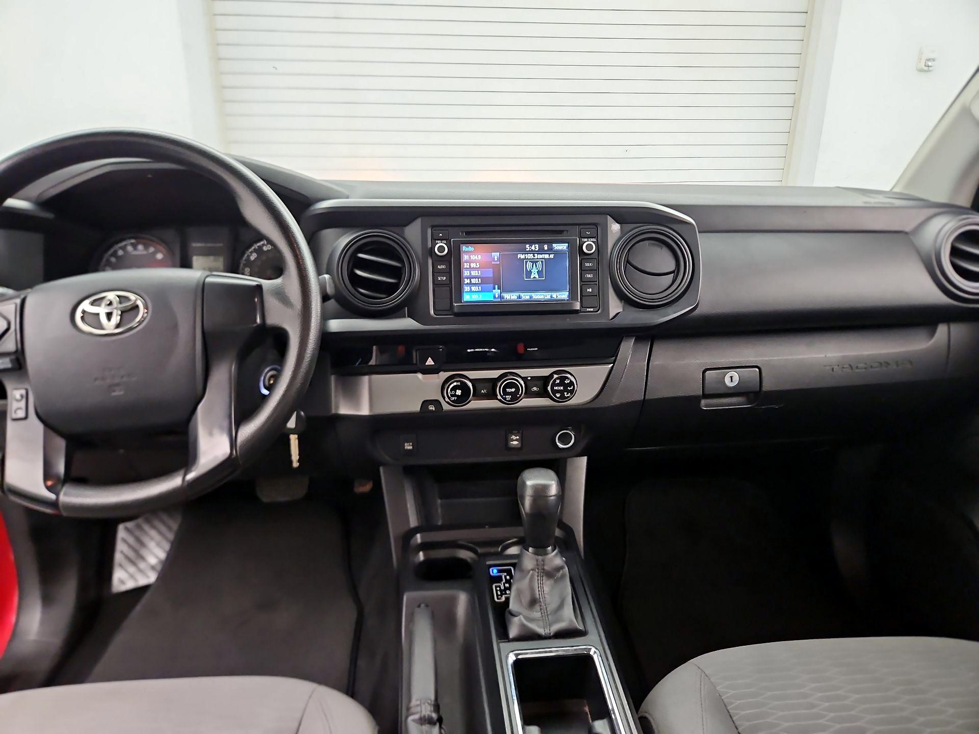 Thumbnail: 2017 Toyota Tacoma - 9