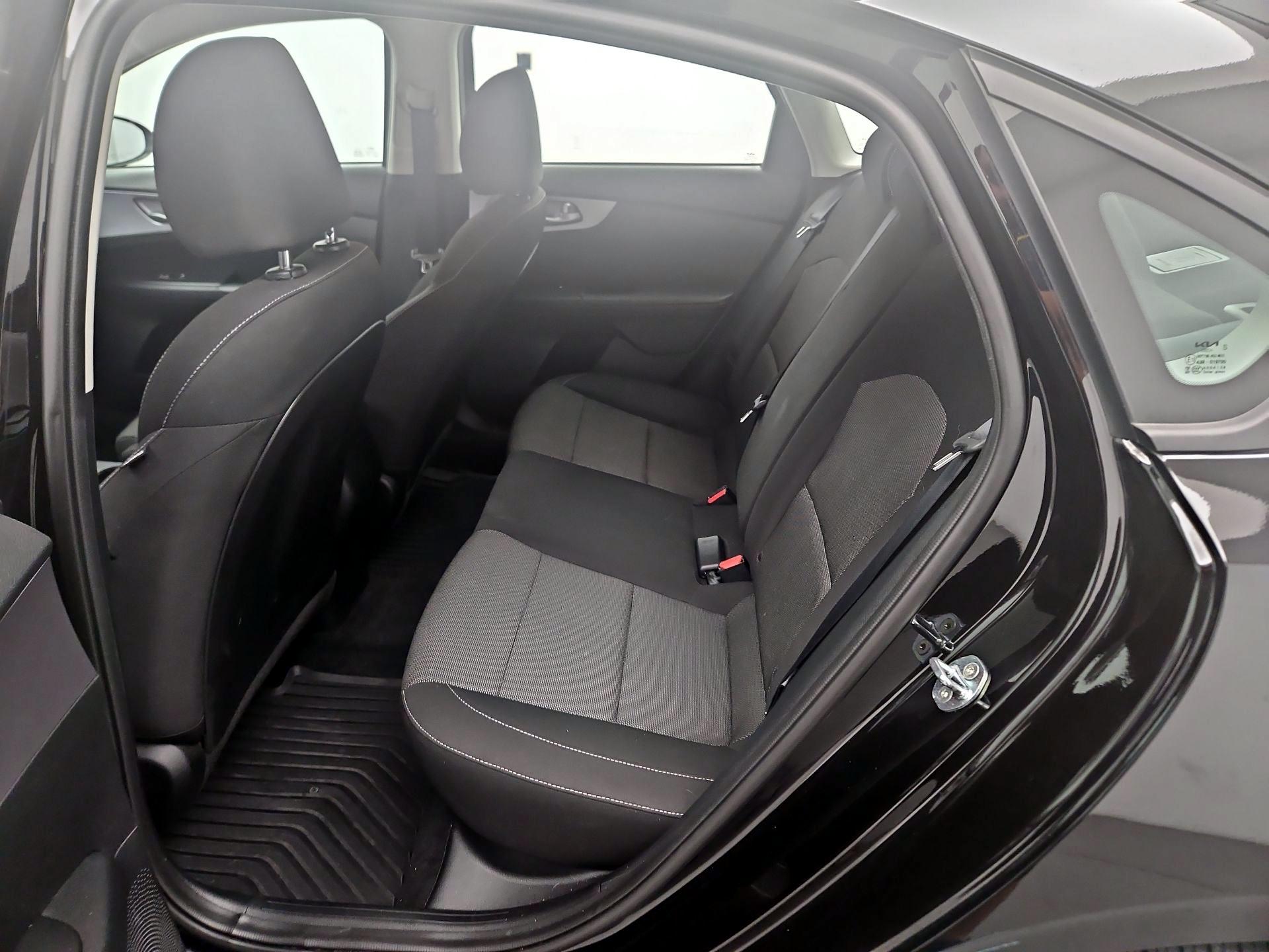 Thumbnail: 2022 Kia Forte - 19