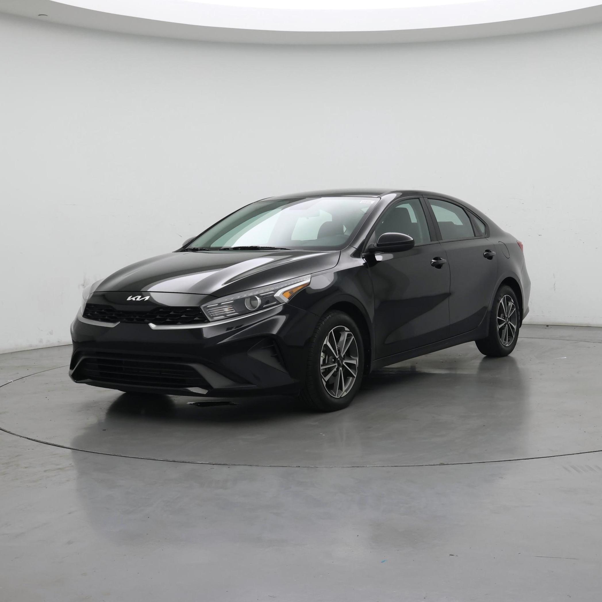 Thumbnail: 2022 Kia Forte - 4