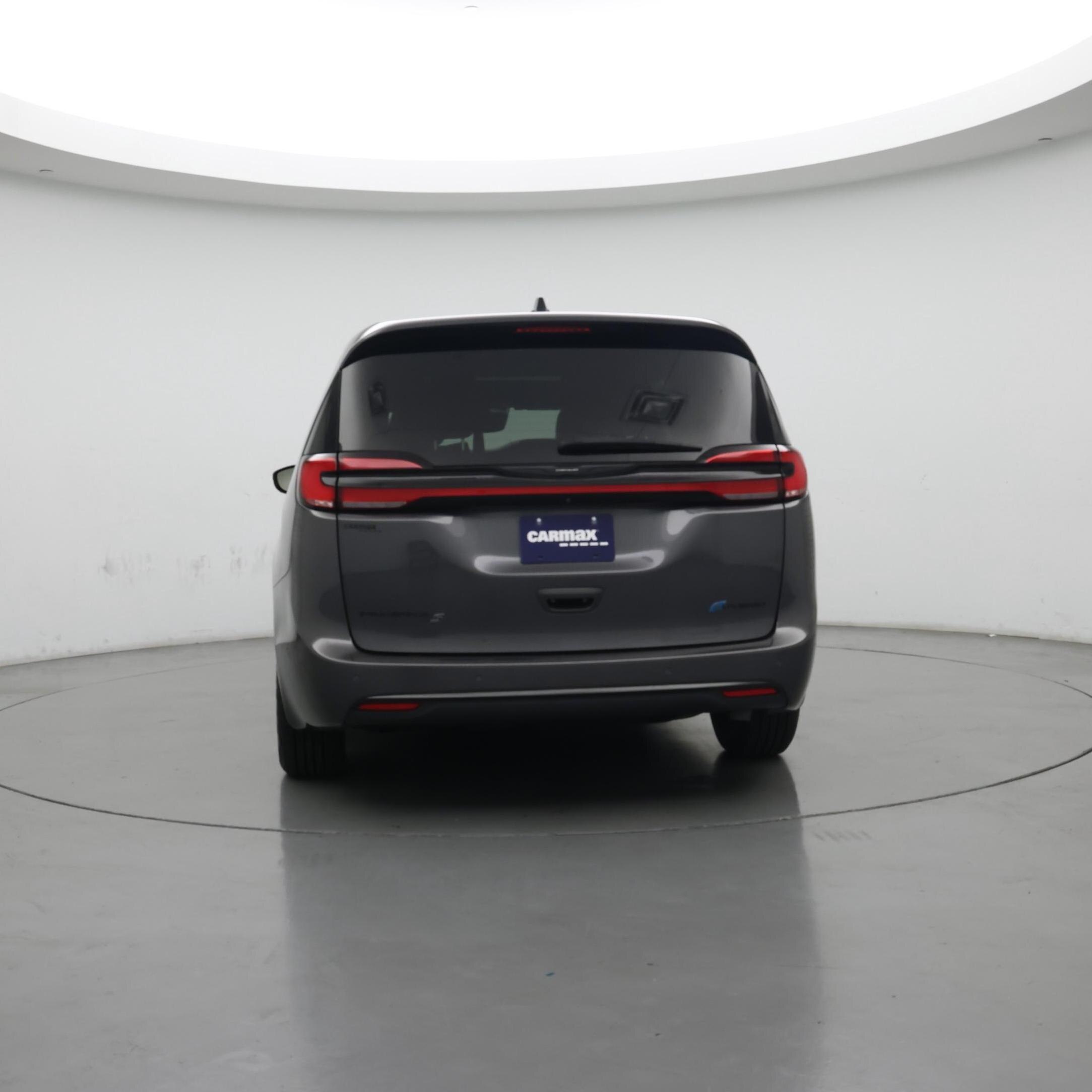 Thumbnail: 2023 Chrysler Pacifica - 6