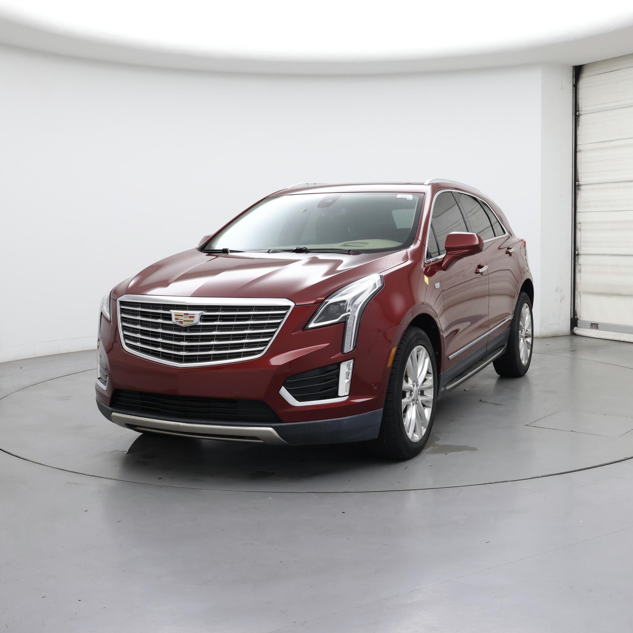 Thumbnail: 2017 Cadillac XT5 - 4
