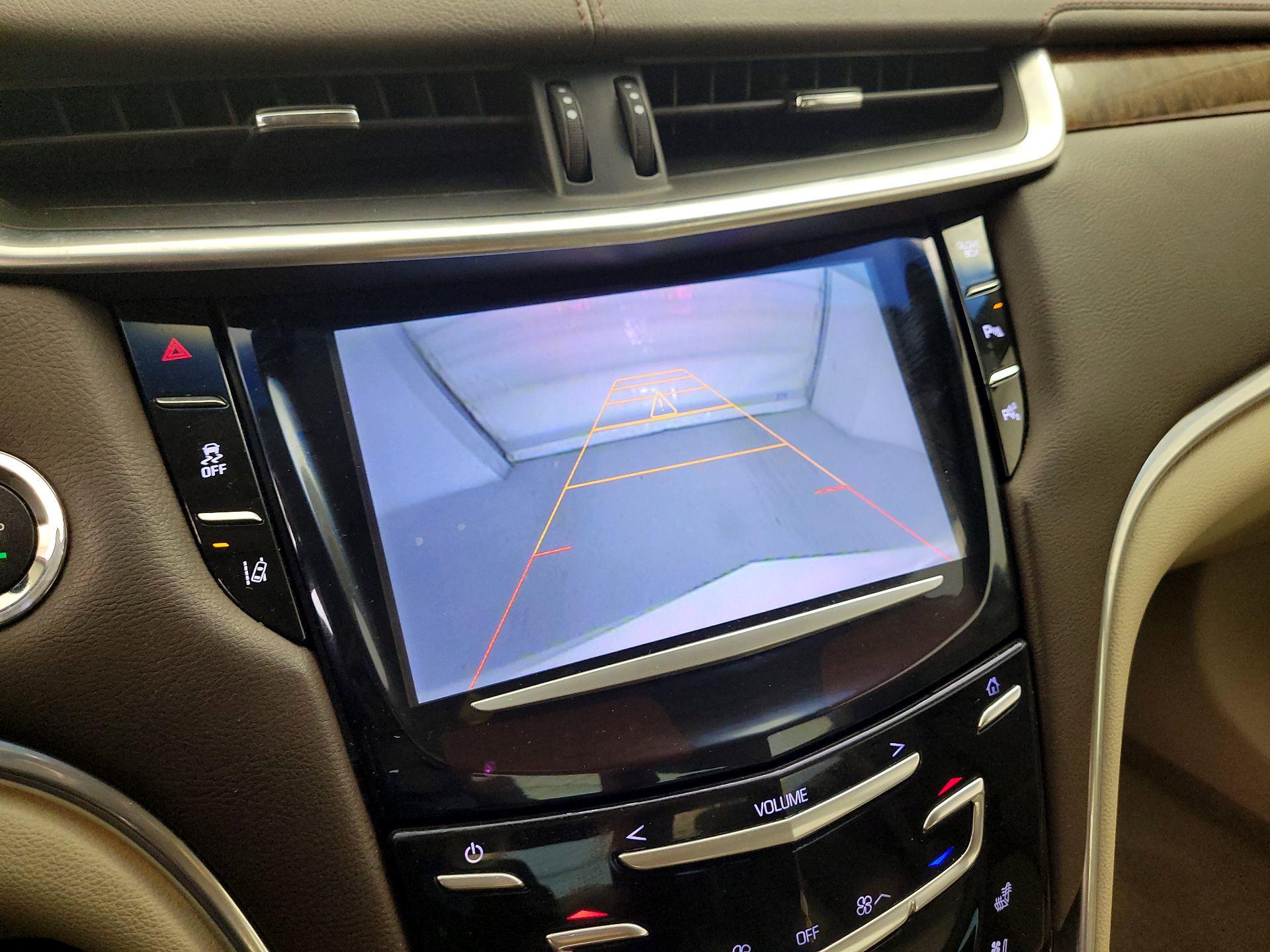Thumbnail: 2014 Cadillac XTS - 14