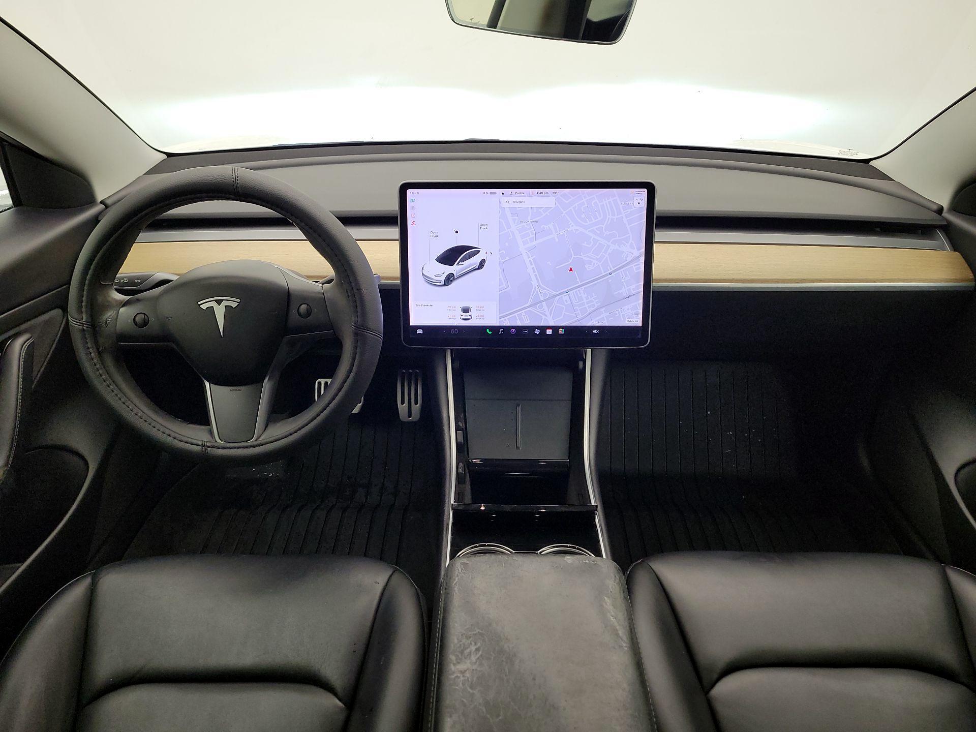 Thumbnail: 2020 Tesla Model 3 - 9