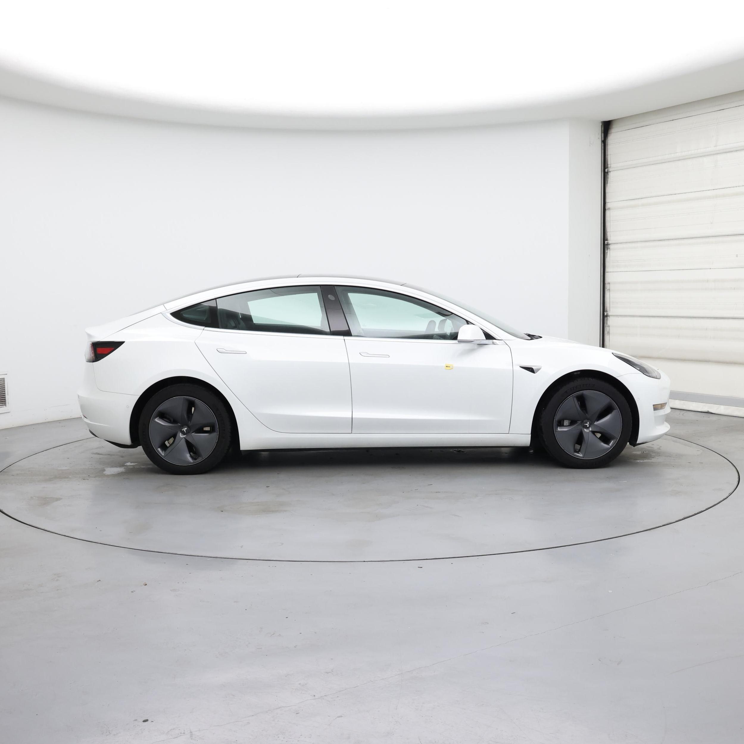 Thumbnail: 2020 Tesla Model 3 - 7