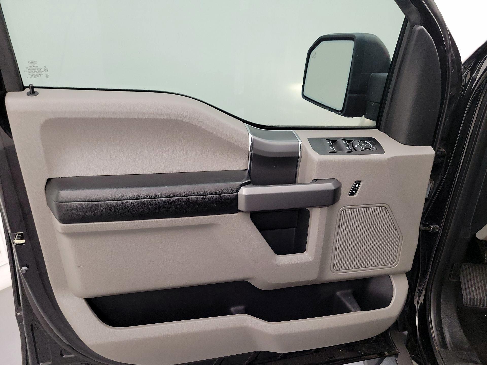 Thumbnail: 2017 Ford F-150 - 12