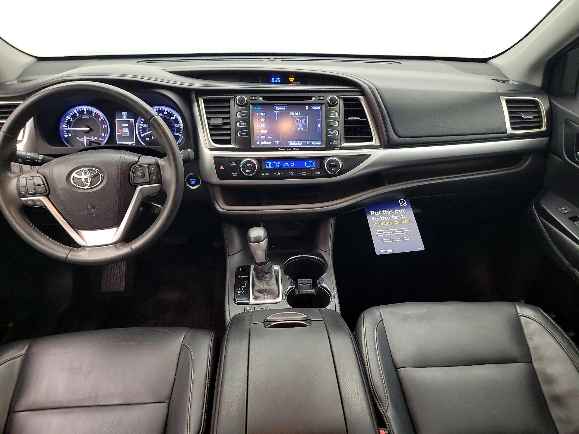 Thumbnail: 2016 Toyota Highlander - 9