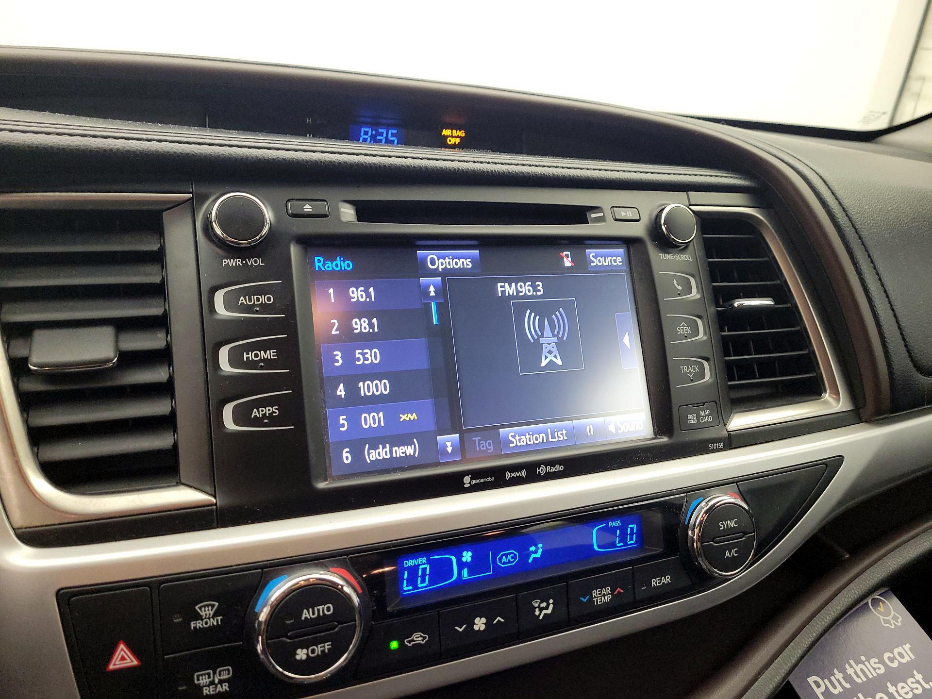 Thumbnail: 2016 Toyota Highlander - 13