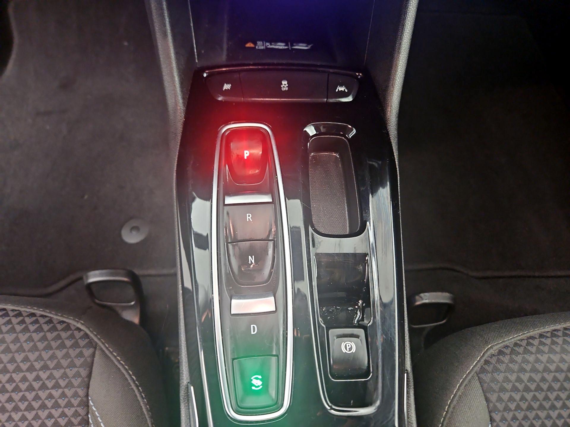 Thumbnail: 2023 Chevrolet Bolt EUV - 17
