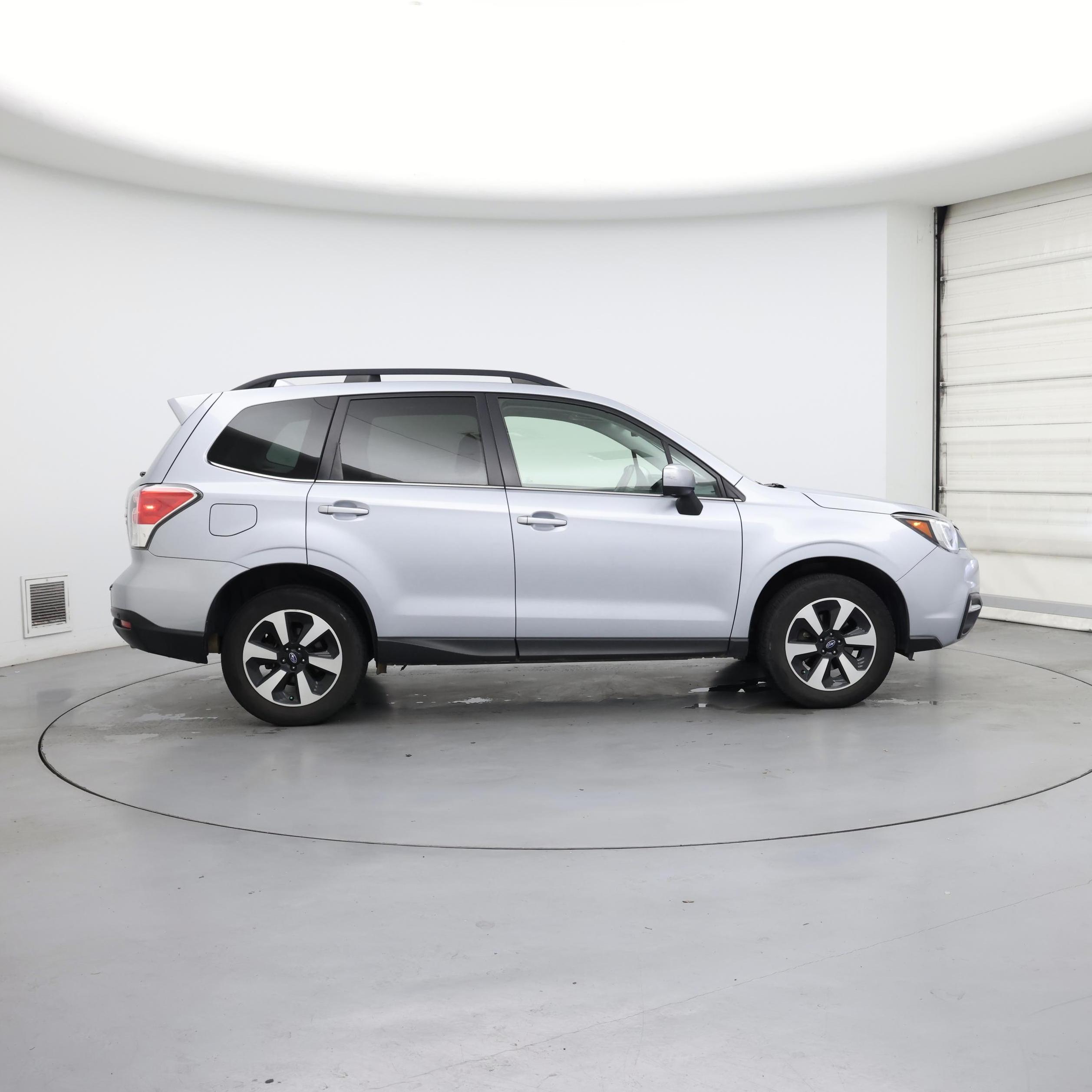 Thumbnail: 2017 Subaru Forester - 7