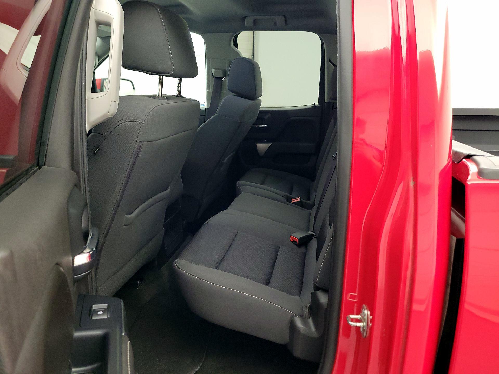 Thumbnail: 2016 Chevrolet Silverado 1500 - 19
