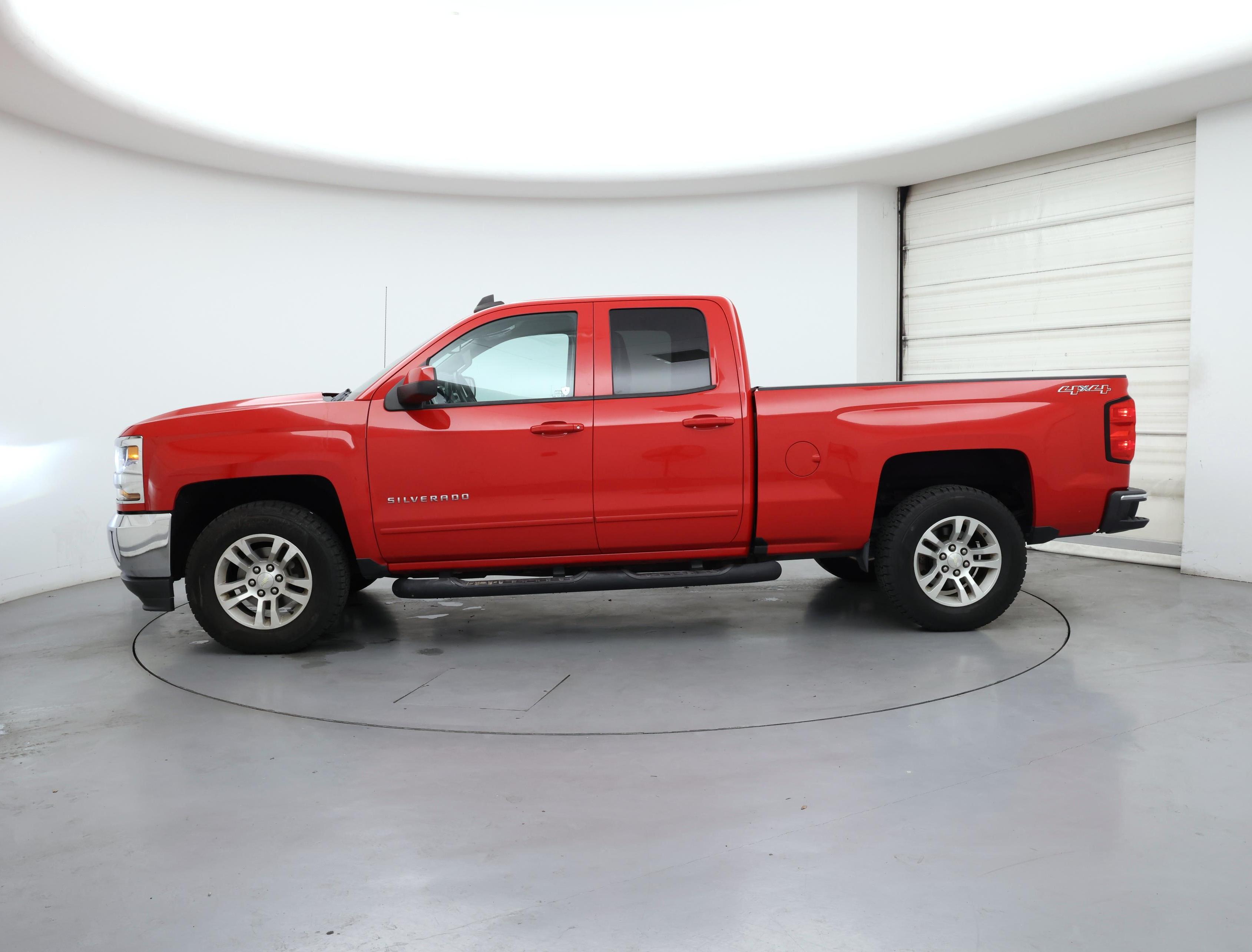 Thumbnail: 2016 Chevrolet Silverado 1500 - 3