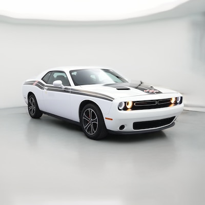 White 2019 Dodge Challenger SXT