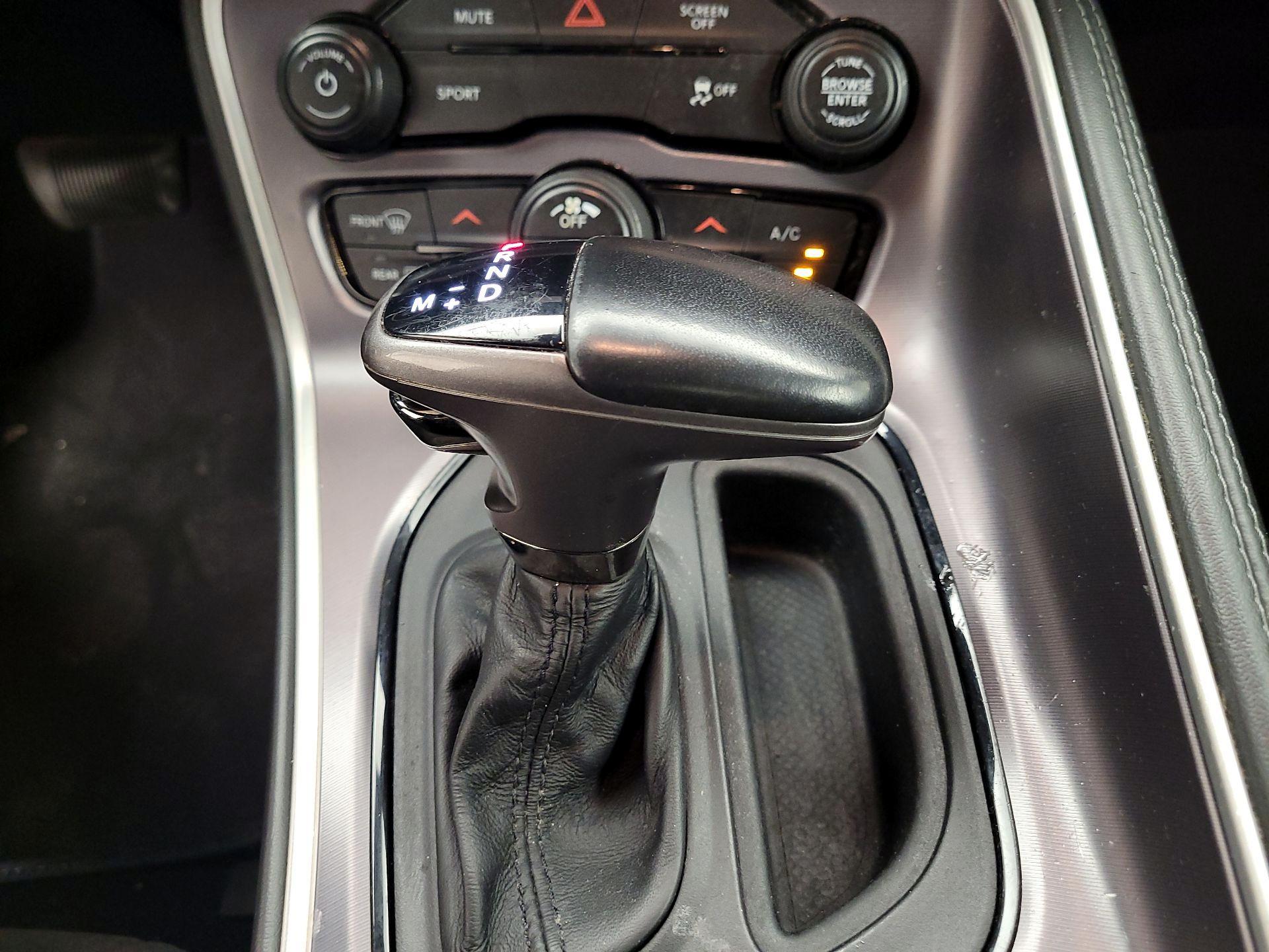 Thumbnail: 2019 Dodge Challenger - 15