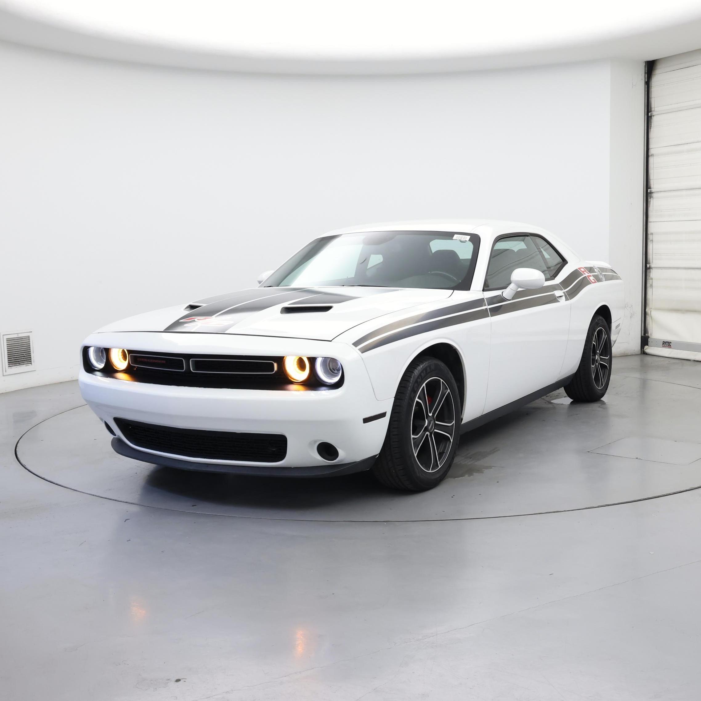 Thumbnail: 2019 Dodge Challenger - 4