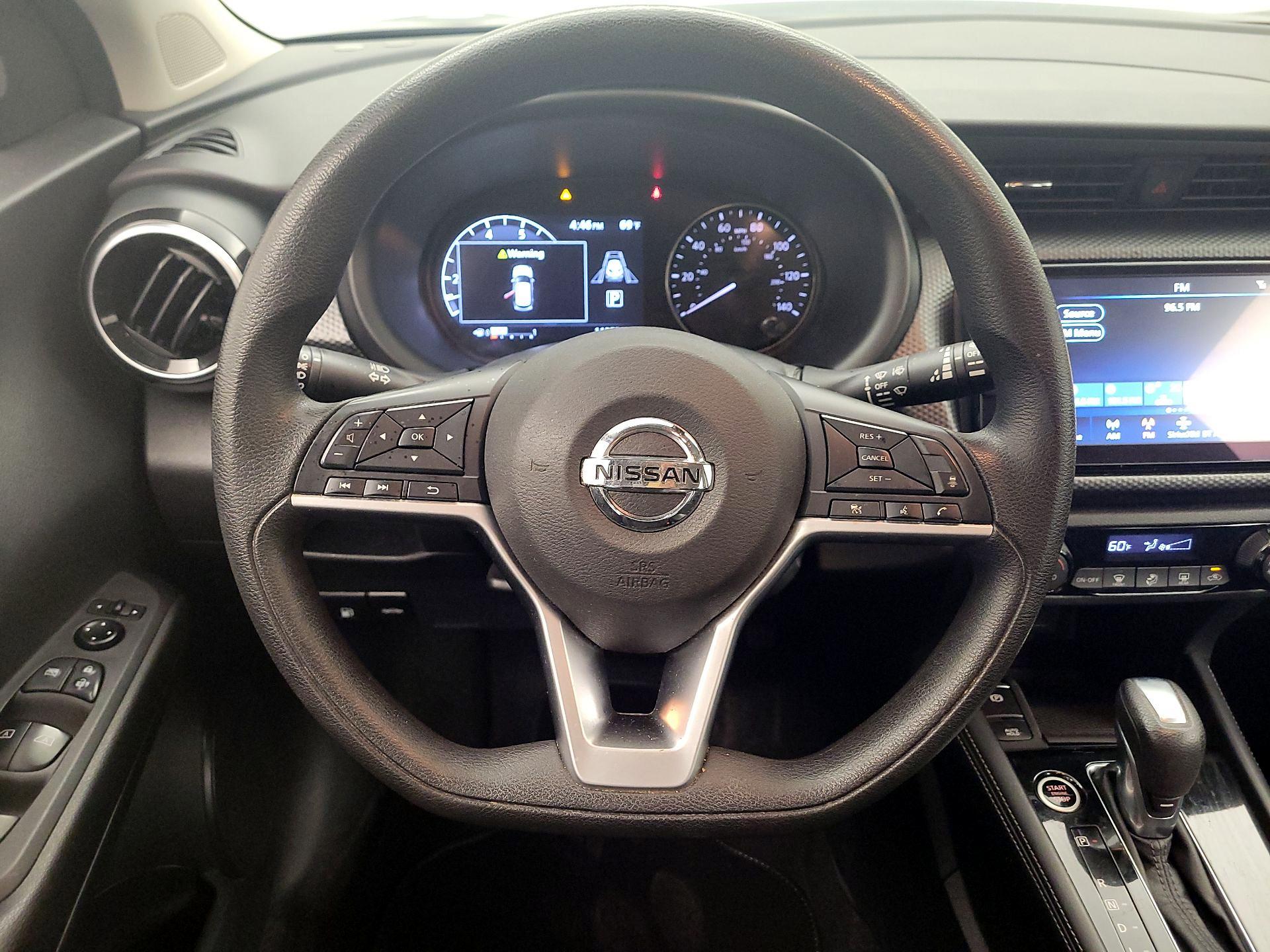 Thumbnail: 2021 Nissan Kicks - 10