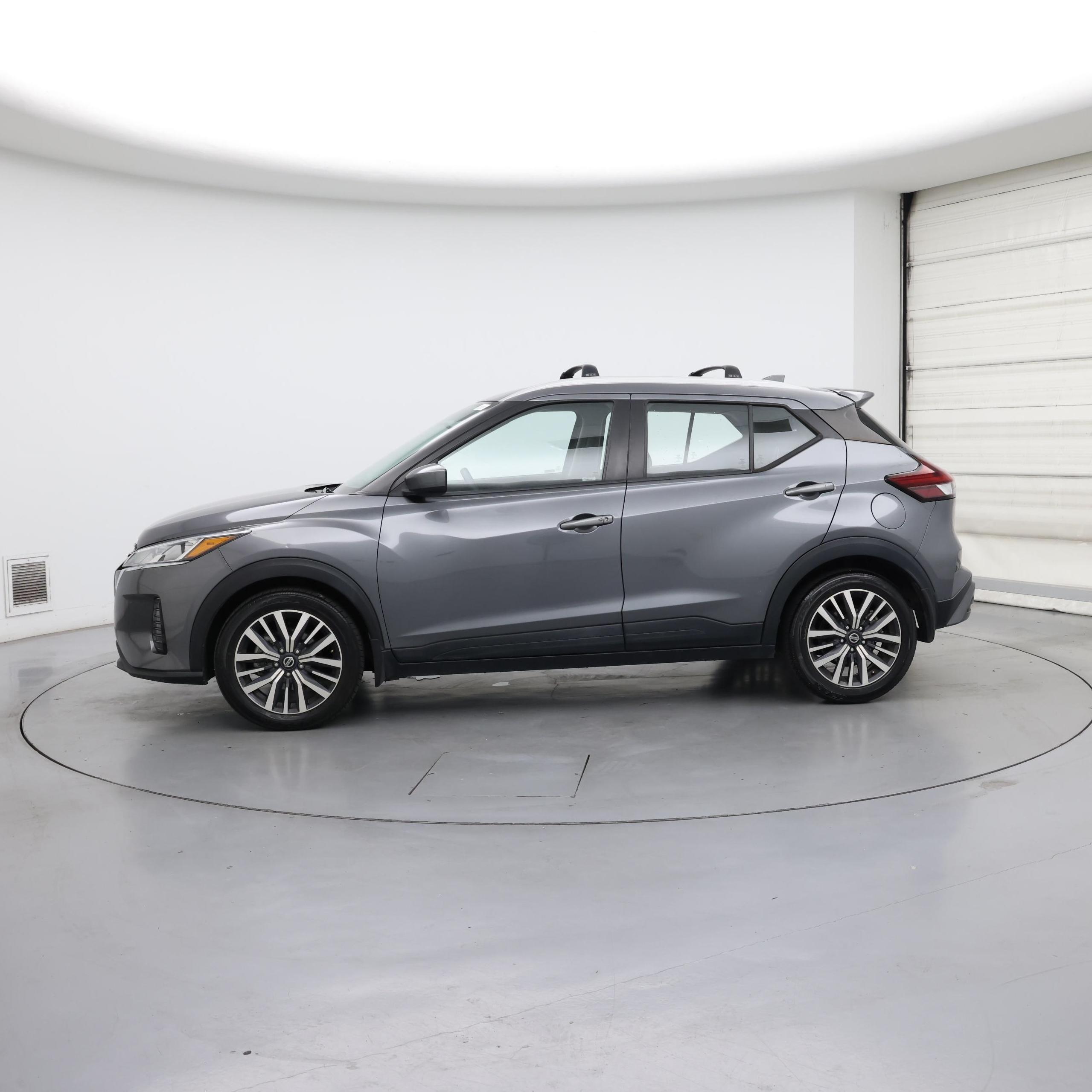 Thumbnail: 2021 Nissan Kicks - 3
