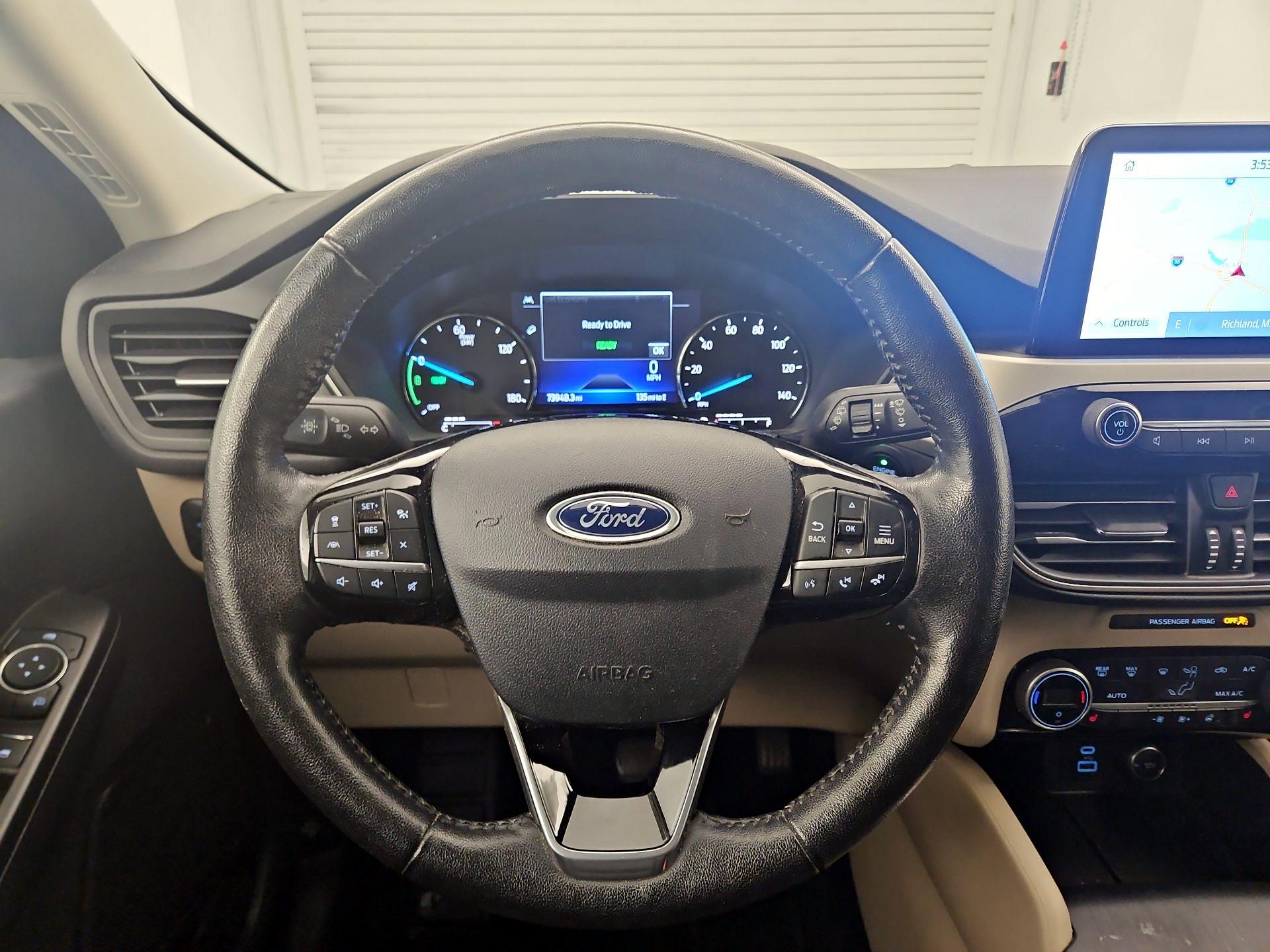Thumbnail: 2021 Ford Escape - 10