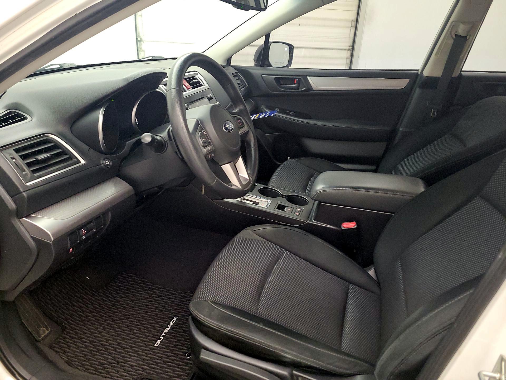 Thumbnail: 2015 Subaru Outback - 11